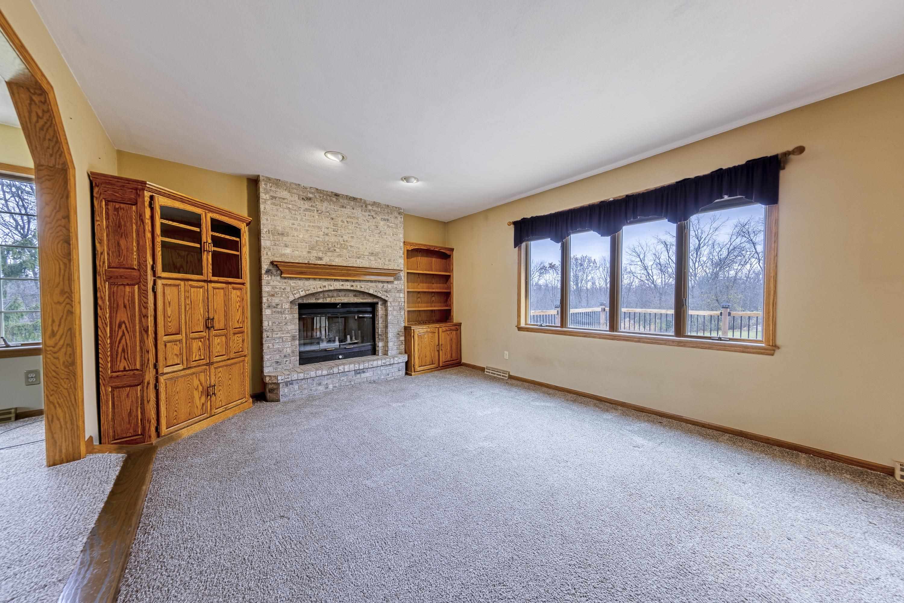 Janesville, Wisconsin, 53545, United States, 3 Bedrooms Bedrooms, ,3 BathroomsBathrooms,Residential,For Sale,1998012