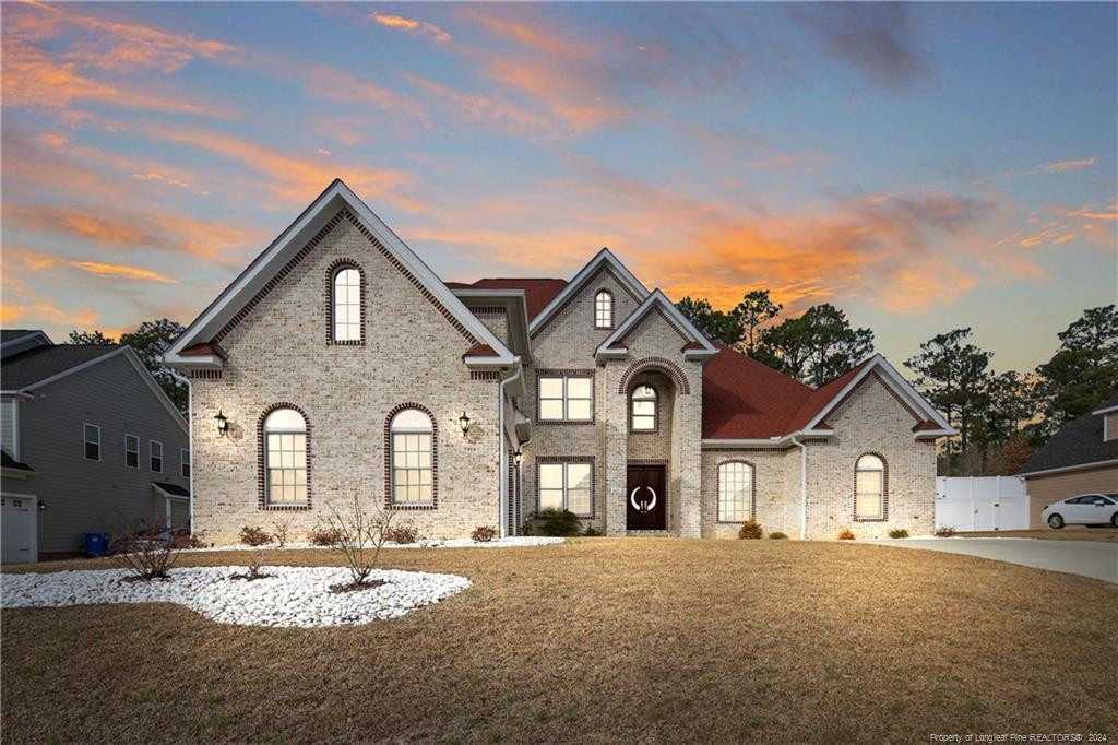609 W Summerchase Drive, Fayetteville, North Carolina, 28311, United States, 6 Bedrooms Bedrooms, ,5 BathroomsBathrooms,Residential,For Sale,609 W Summerchase Drive,1612689