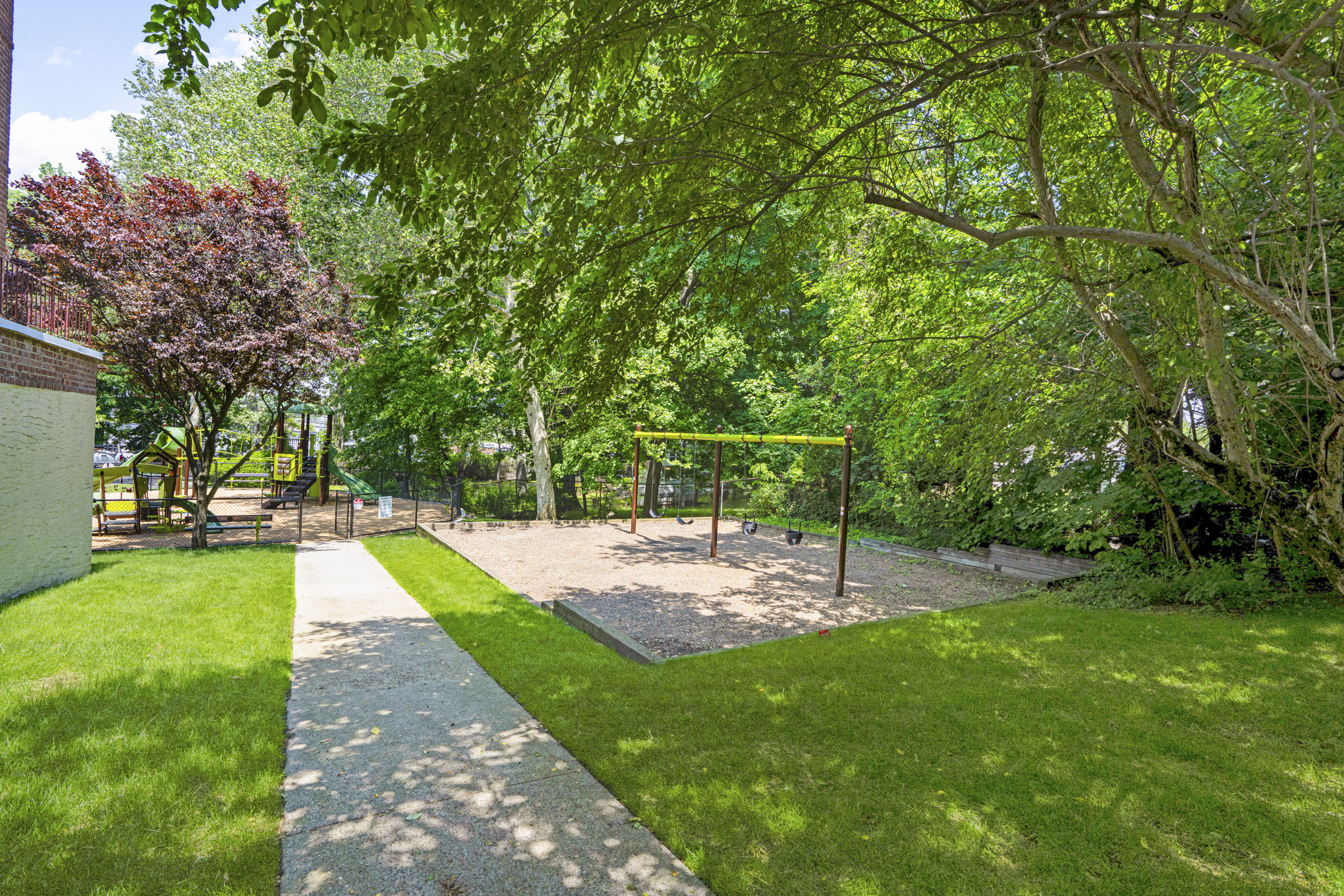  Beautiful Palmer Terrace Co-op - 物件實景