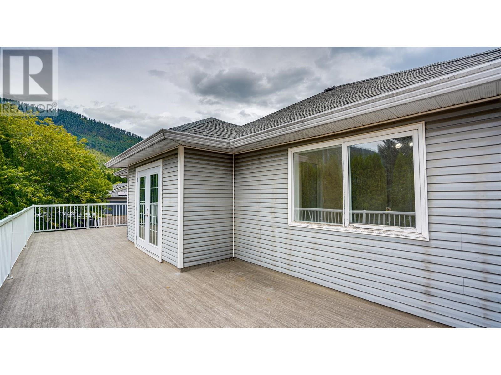 LUMBY, British Columbia, V0E 2G5, CA, 3 Bedrooms Bedrooms, ,2 BathroomsBathrooms,Residential,For Sale,1906205