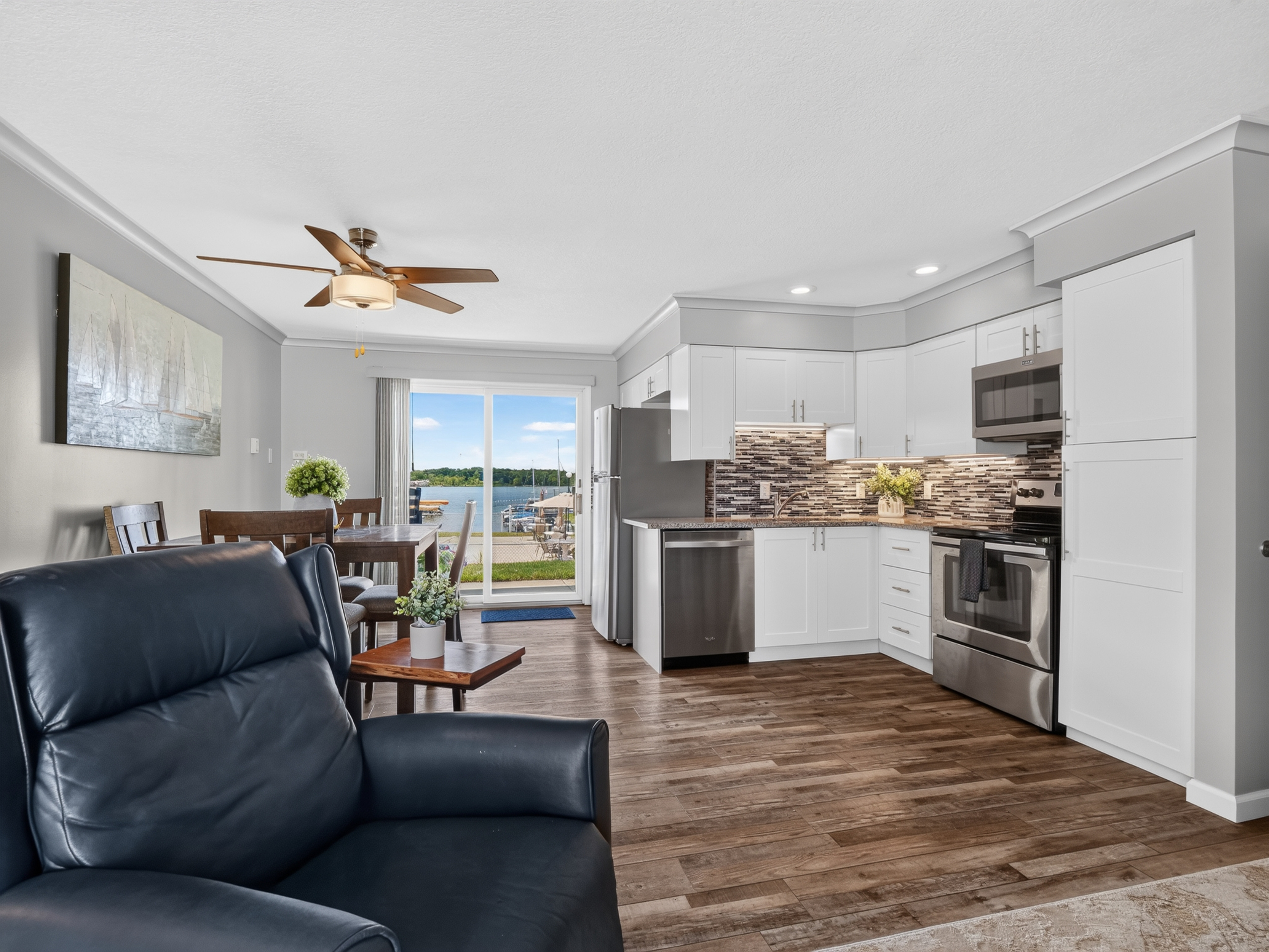  Affordable Lakefront Living on Lake Wawasee - 物件實景