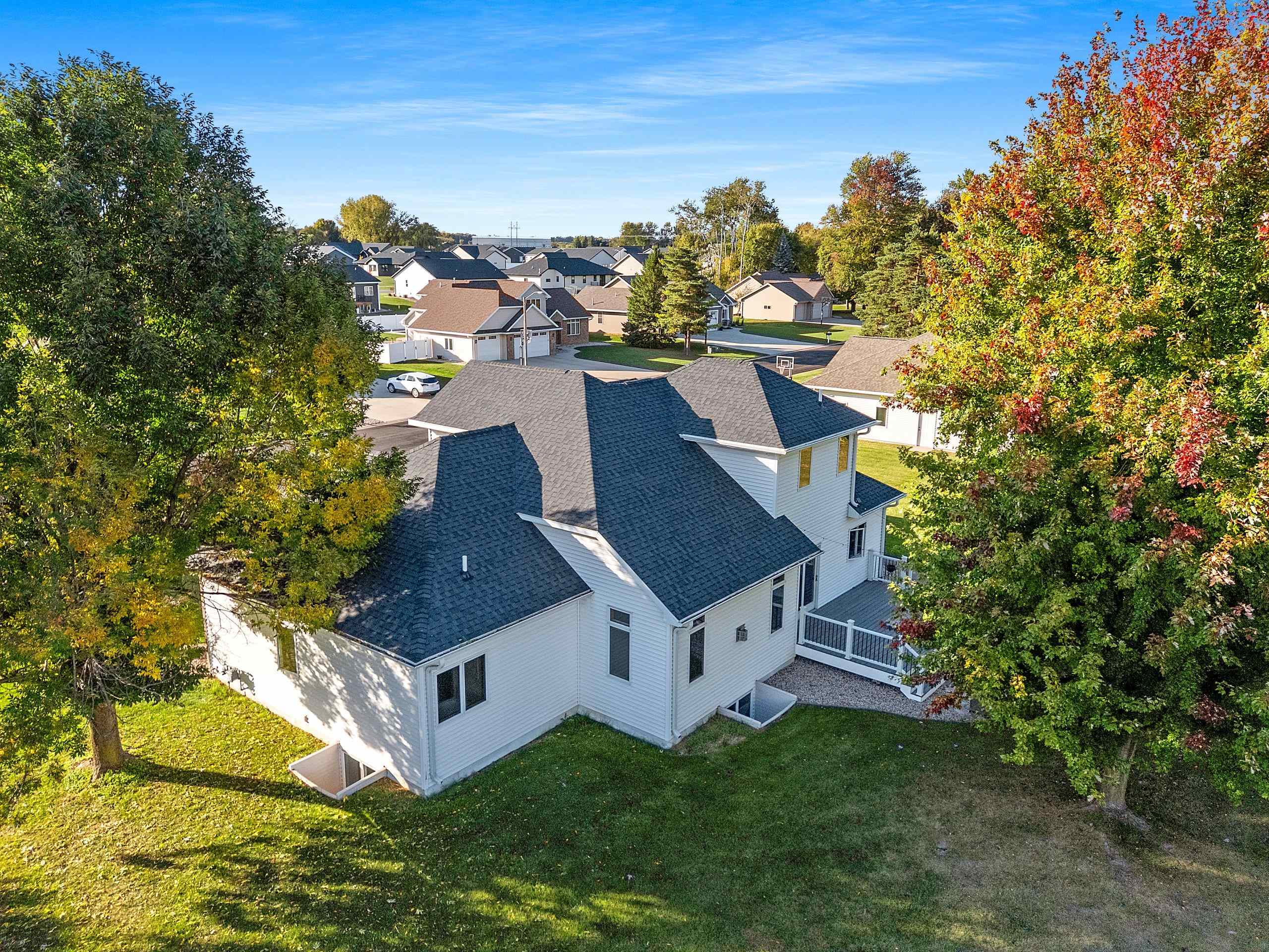 APPLETON, Wisconsin, 54913, United States, 4 Bedrooms Bedrooms, ,3 BathroomsBathrooms,Residential,For Sale,1960996