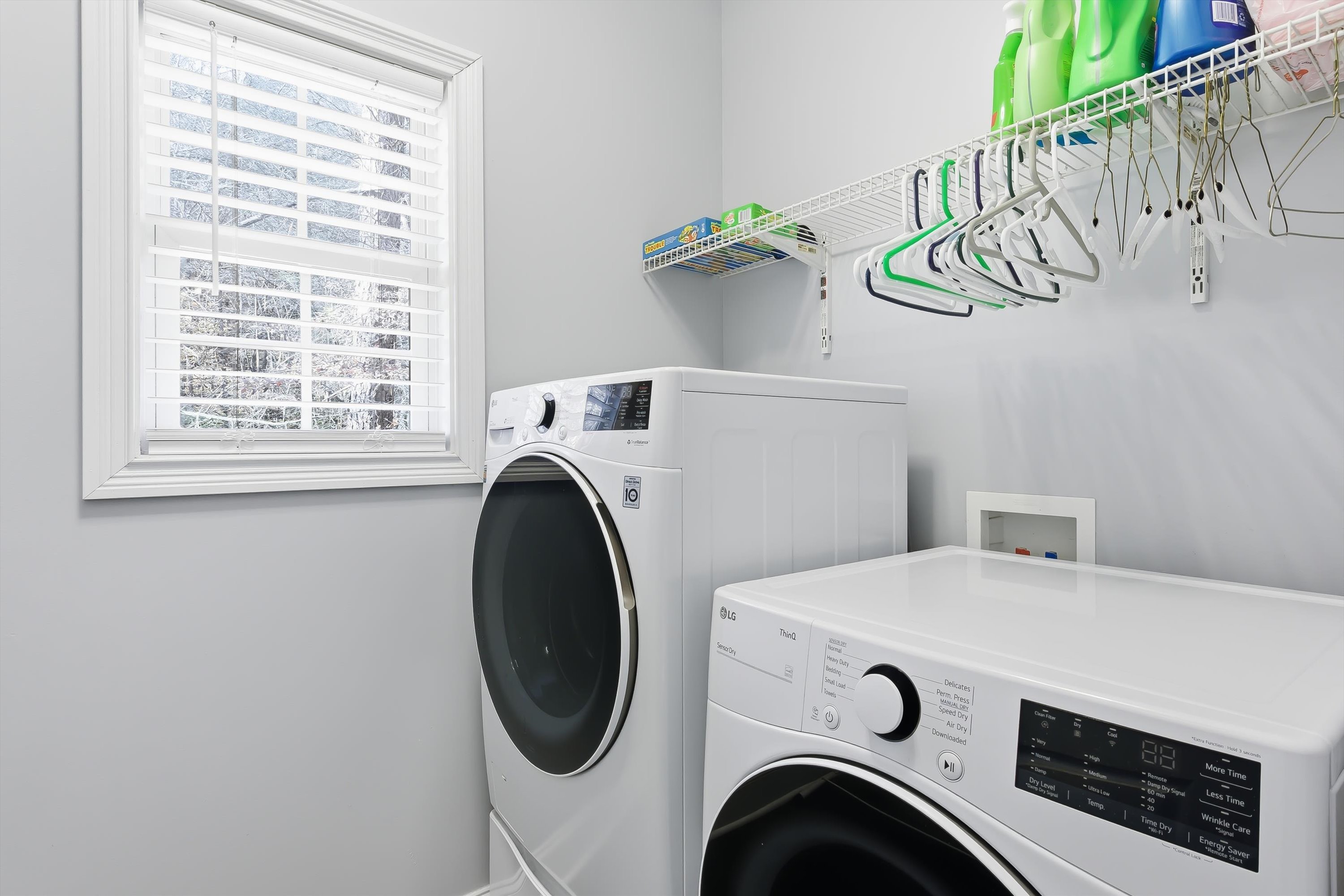 Sevierville, Tennessee, 37876, United States, 2 Bedrooms Bedrooms, ,2 BathroomsBathrooms,Residential,For Sale,1992764