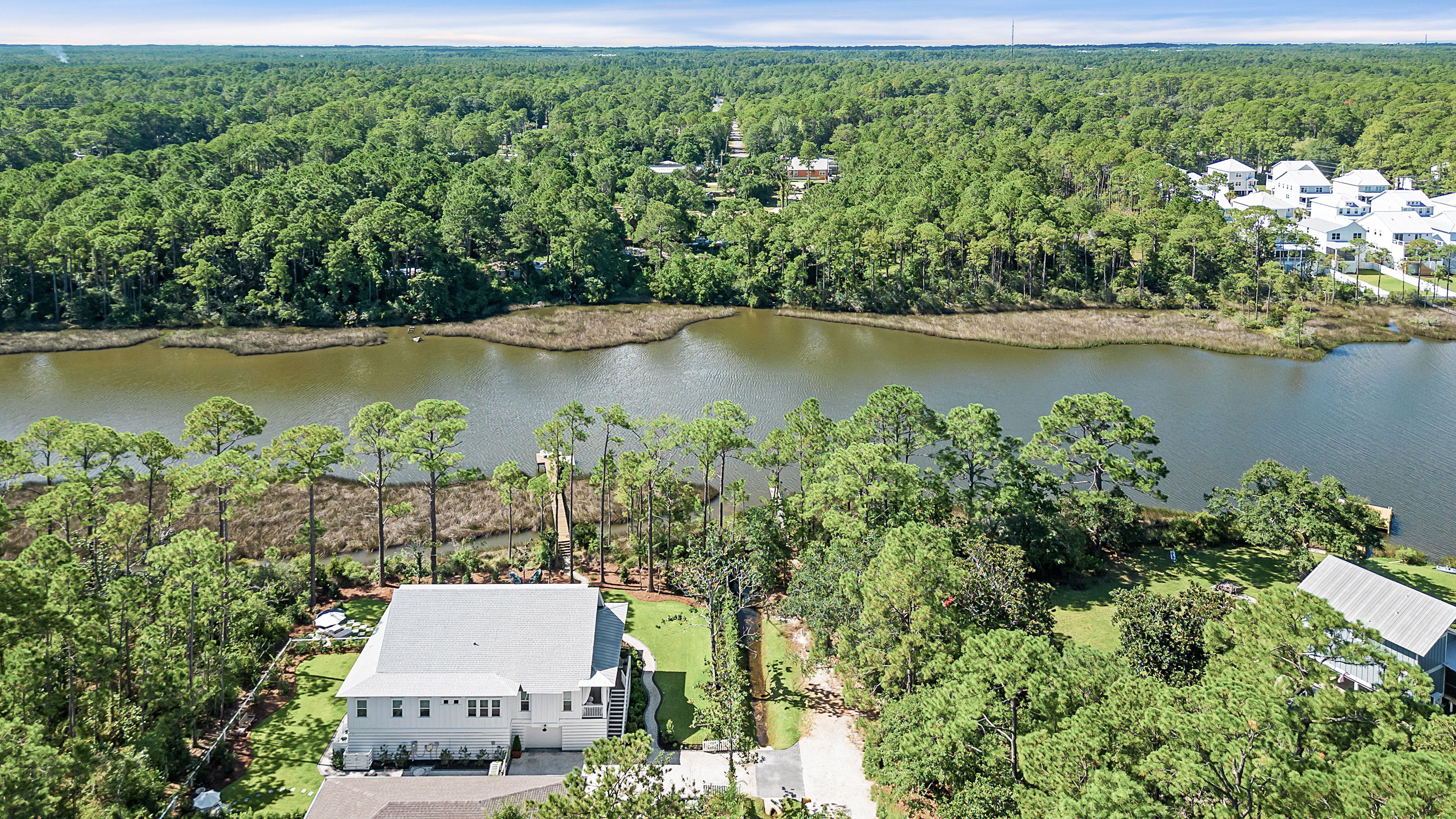  Enchanting Waterfront Home on Hogtown Bayou - 物件實景