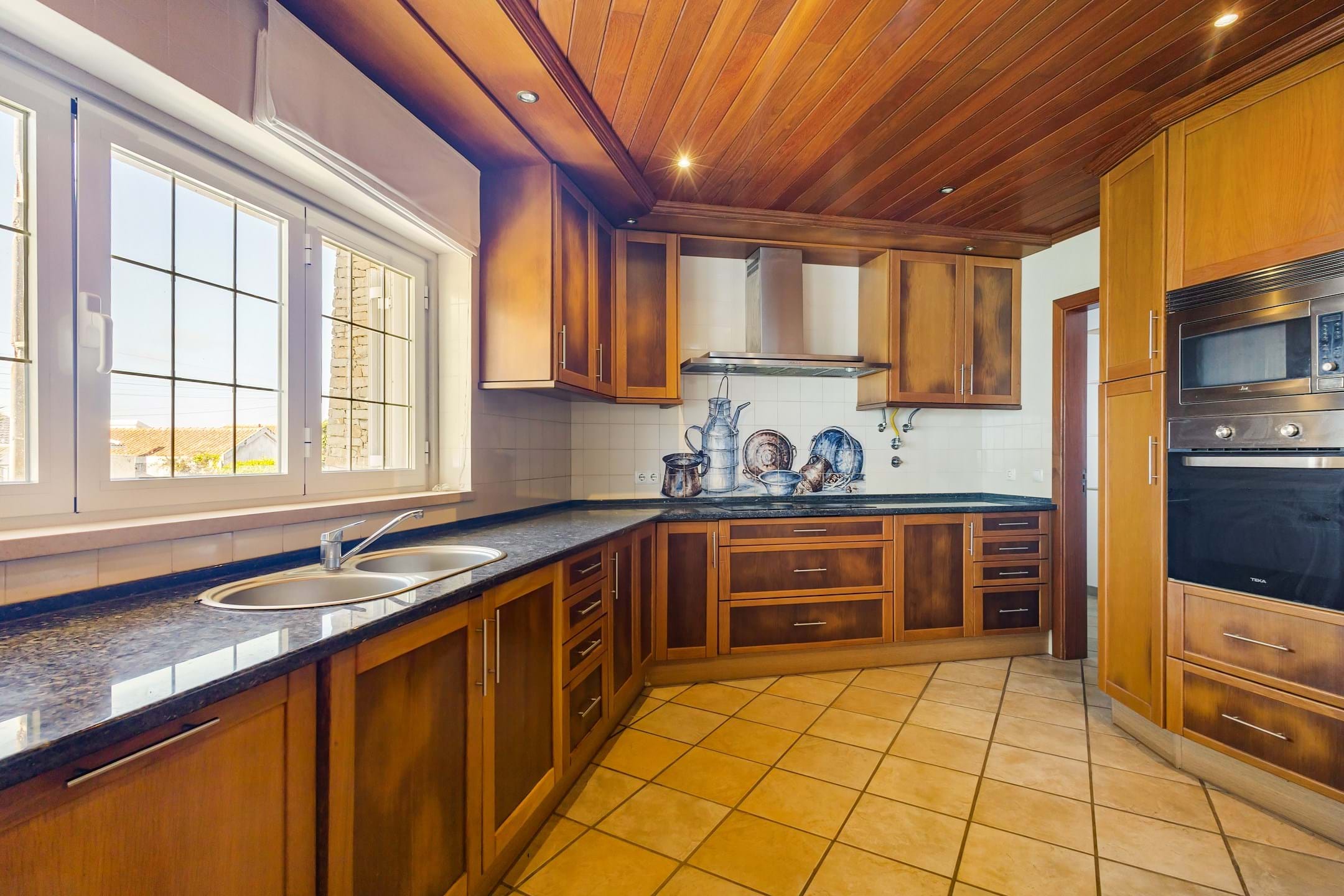 Sintra, Lisbon, 2705-605, PT, 4 Bedrooms Bedrooms, ,3 BathroomsBathrooms,Residential,For Sale,1793258