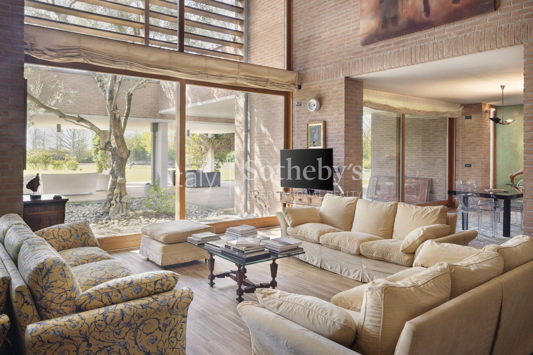  Contemporary villa with park, swimming pool, and private lake - 物件實景