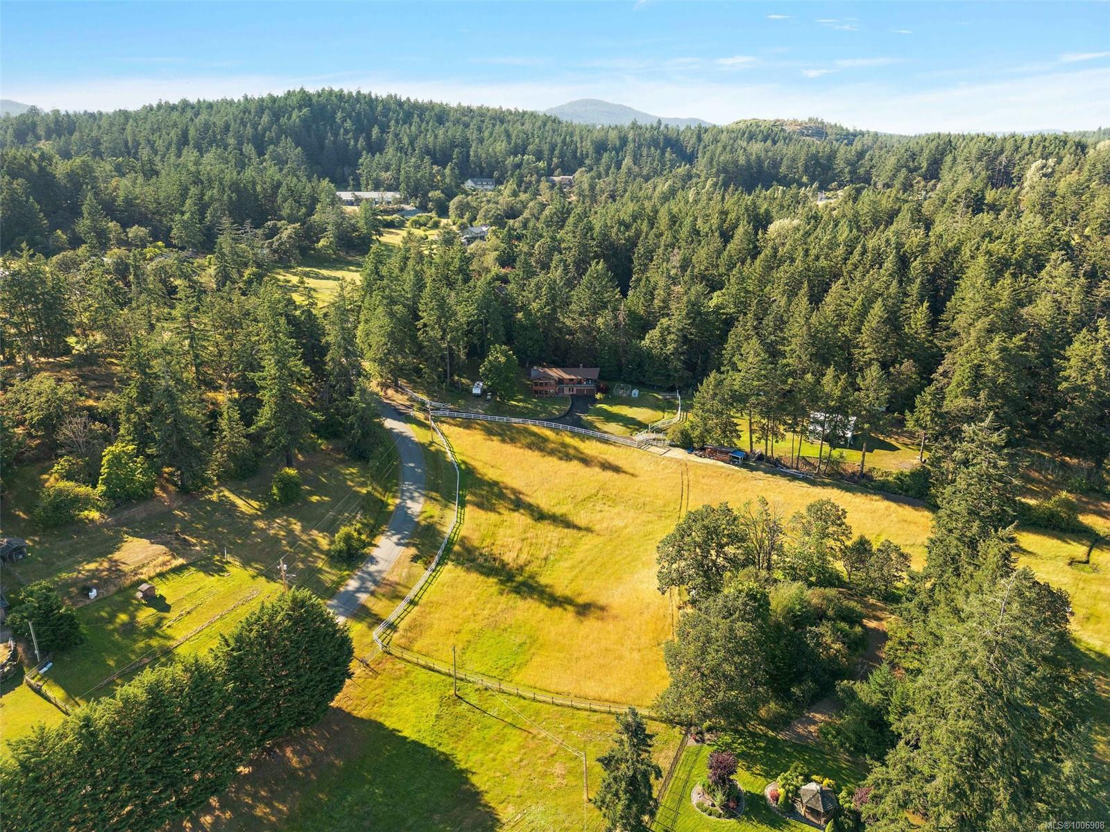 SAANICH, British Columbia, V9E 2C8, CA, 5 Bedrooms Bedrooms, ,Residential,For Sale,1890664