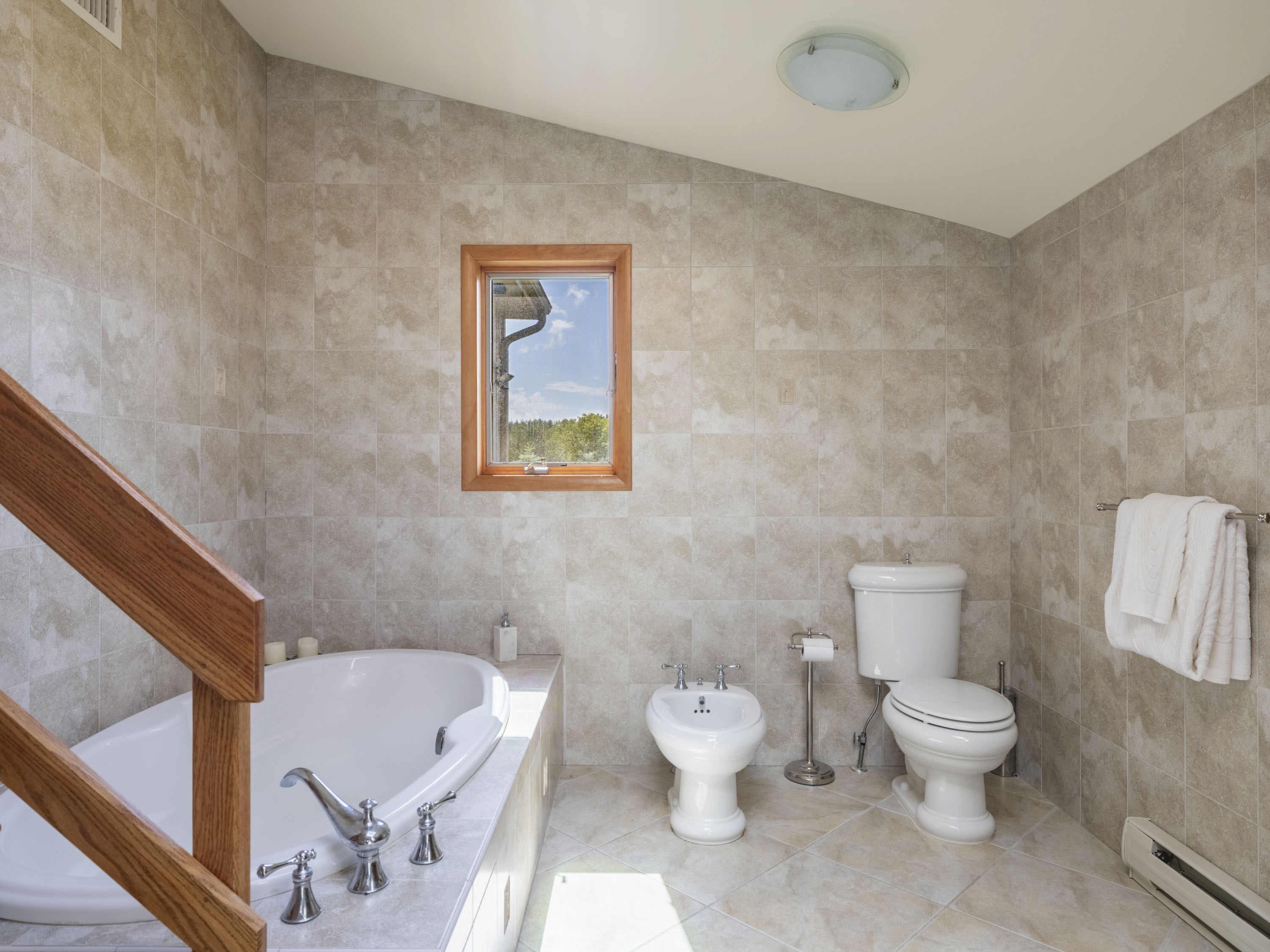 Jewett, New York, 12444, United States, 4 Bedrooms Bedrooms, ,4 BathroomsBathrooms,Residential,For Sale,1877555