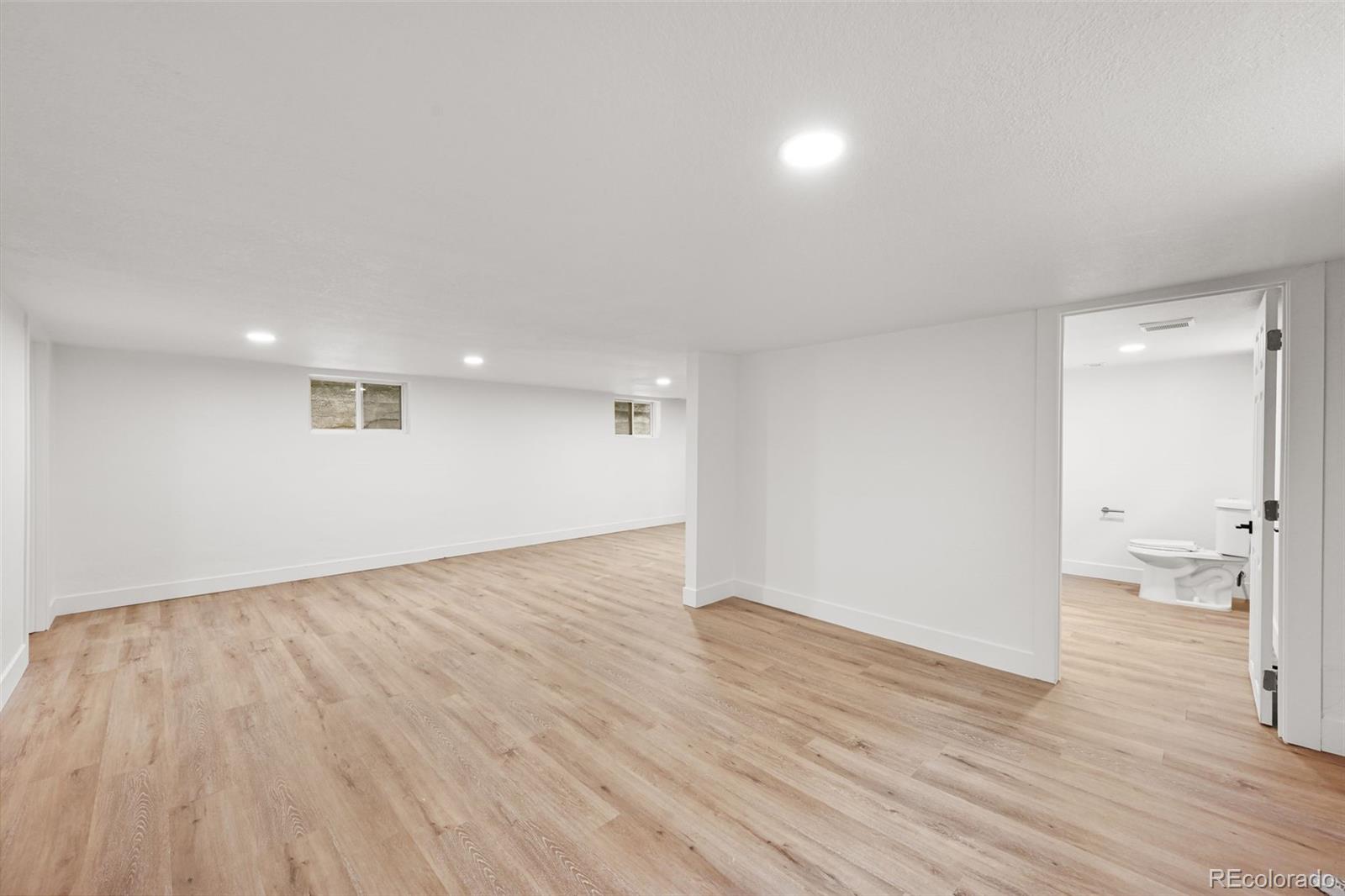 Denver, Colorado, 80212, United States, 4 Bedrooms Bedrooms, ,3 BathroomsBathrooms,Residential,For Sale,1941904