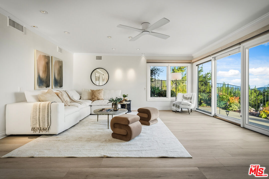 Malibu, California, 90265, United States, 4 Bedrooms Bedrooms, ,3 BathroomsBathrooms,Residential,For Sale,2001973