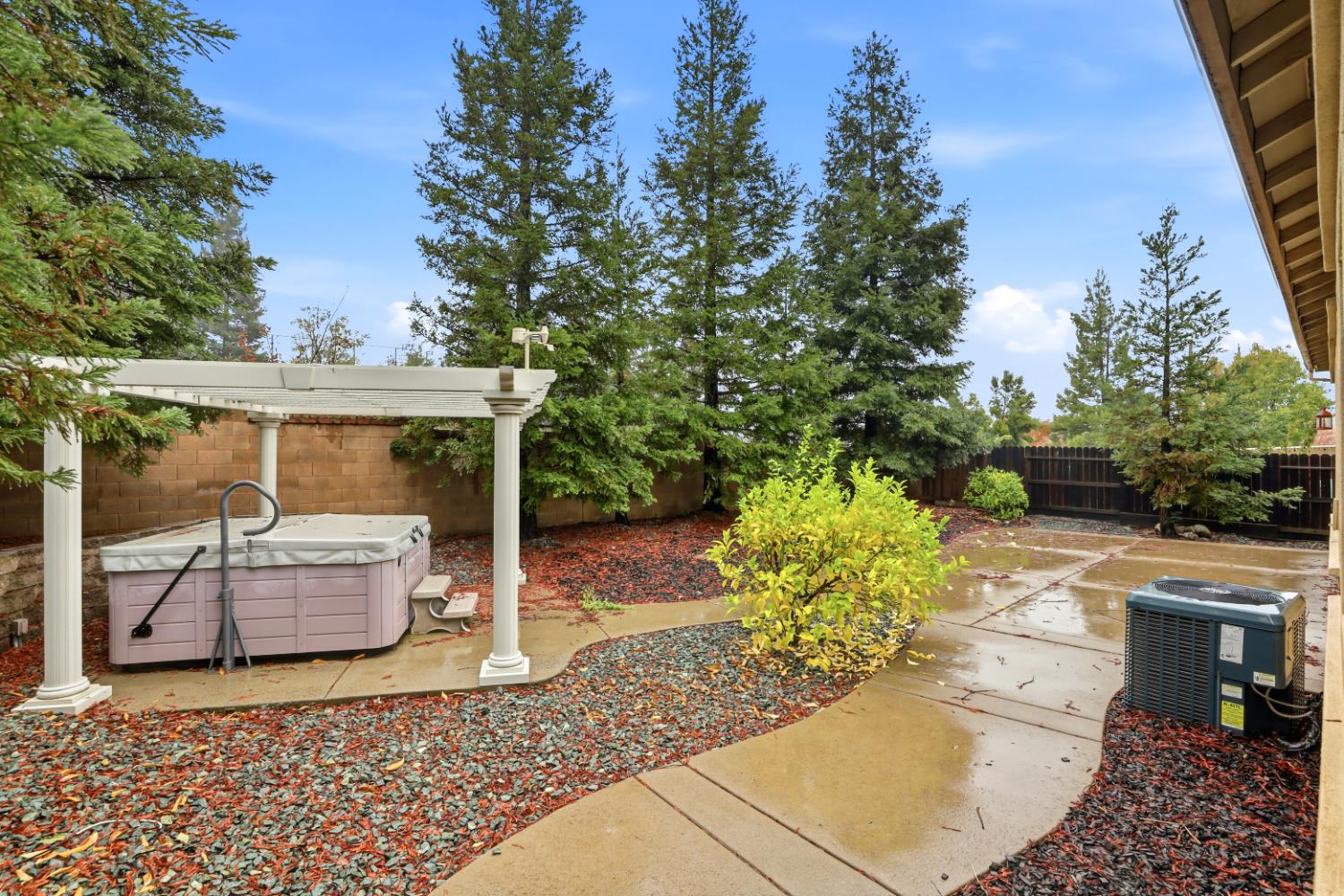 Folsom, California, 95630, United States, 3 Bedrooms Bedrooms, ,2 BathroomsBathrooms,Residential,For Sale,1992900