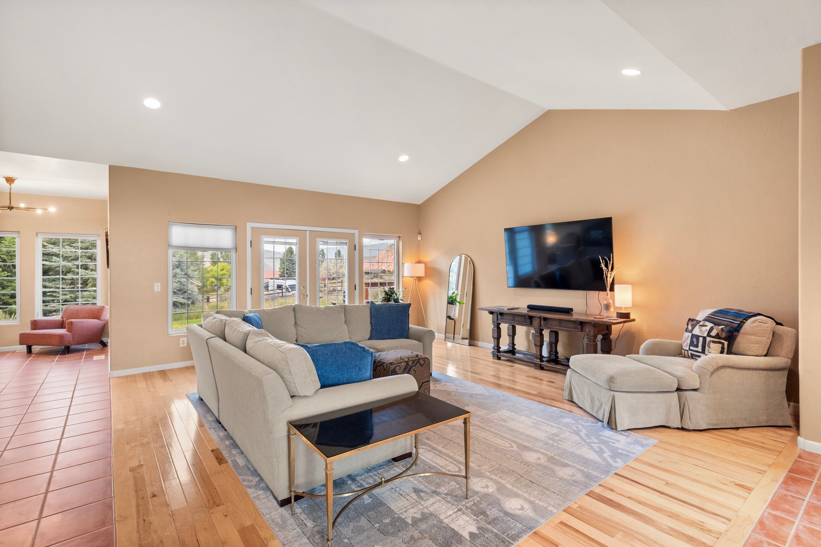  Move-In Ready Mountain Living - 物件實景