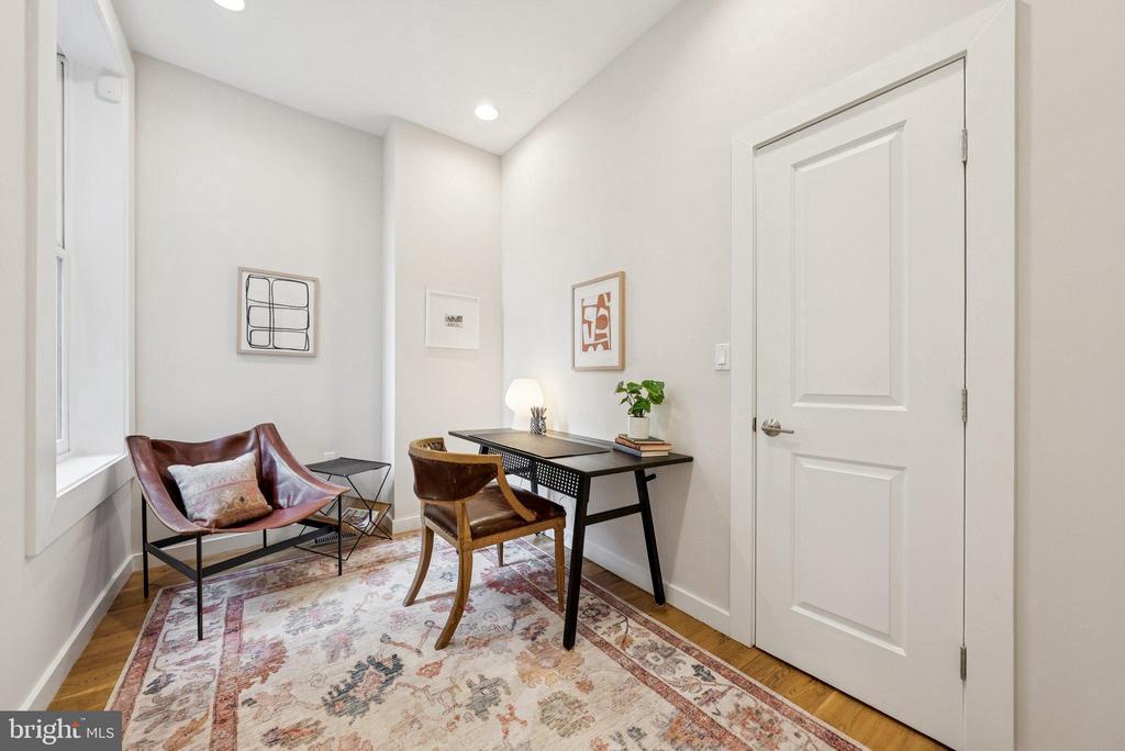 Washington, District of Columbia, 20001, United States, 6 Bedrooms Bedrooms, ,6 BathroomsBathrooms,Residential,For Sale,1983569