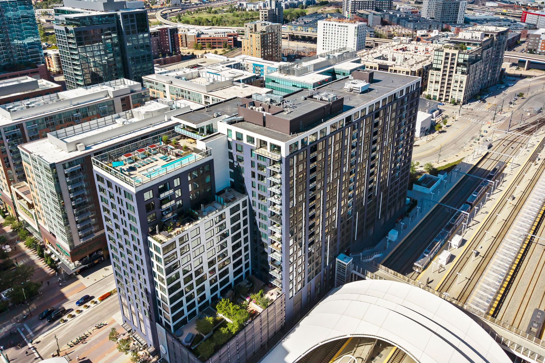  Terrace Views & Full-Service Downtown Living at The Coloradan - 物件實景