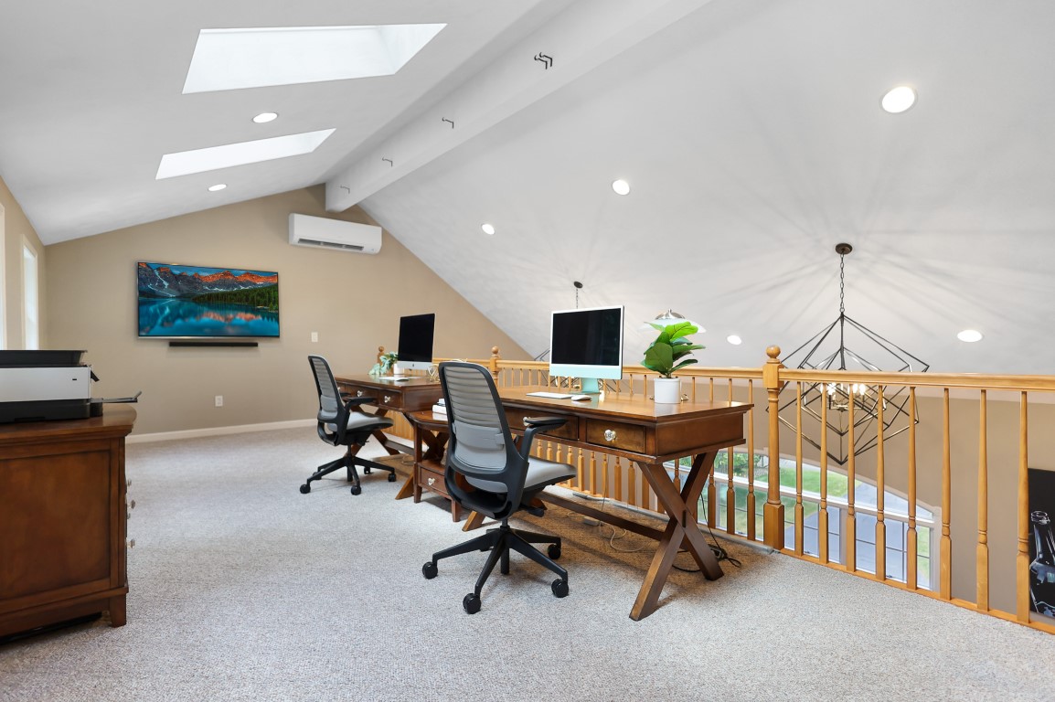 Derry, New Hampshire, 03038, United States, 3 Bedrooms Bedrooms, ,3 BathroomsBathrooms,Residential,For Sale,1886983
