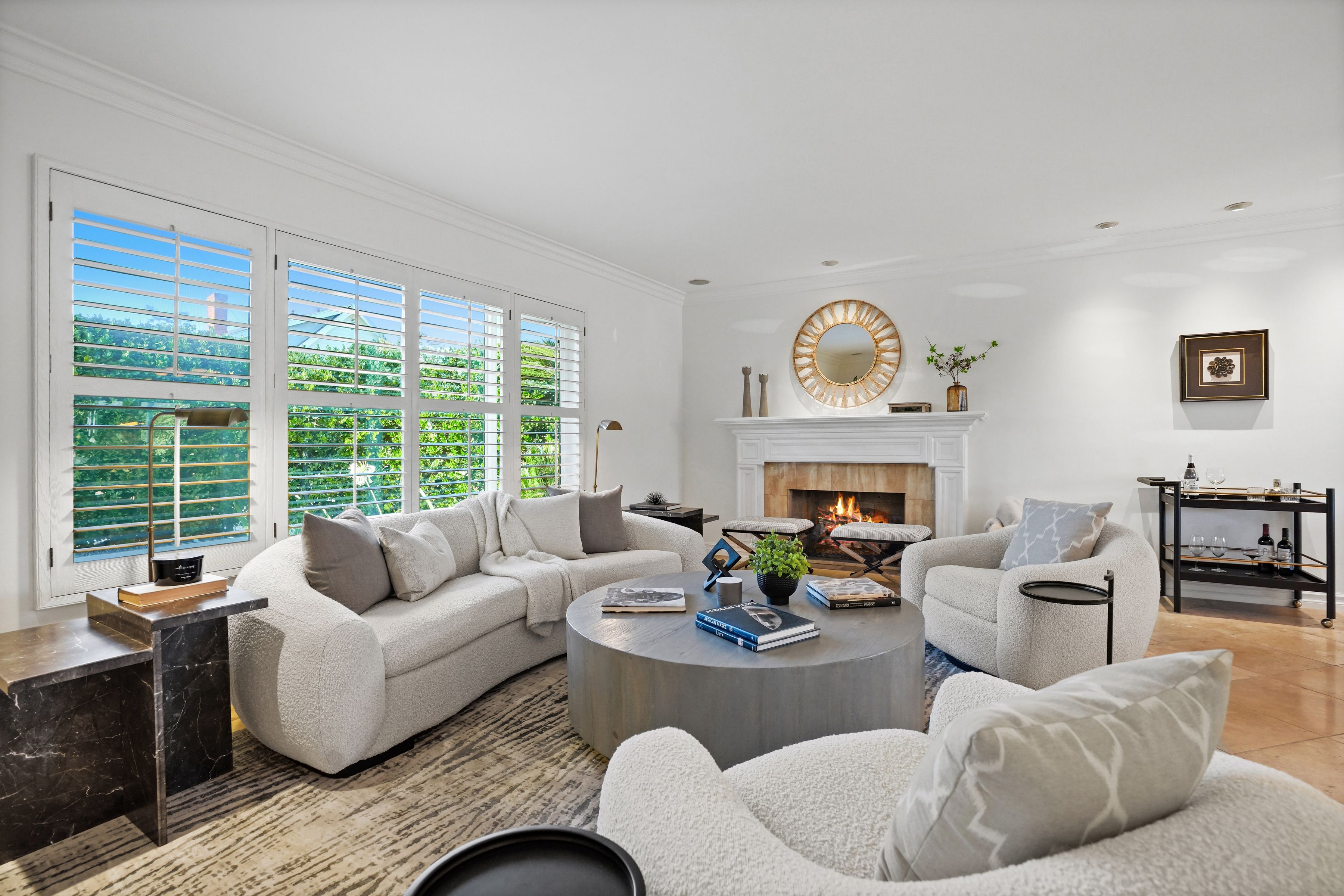  12428 Addison Street - 物件實景