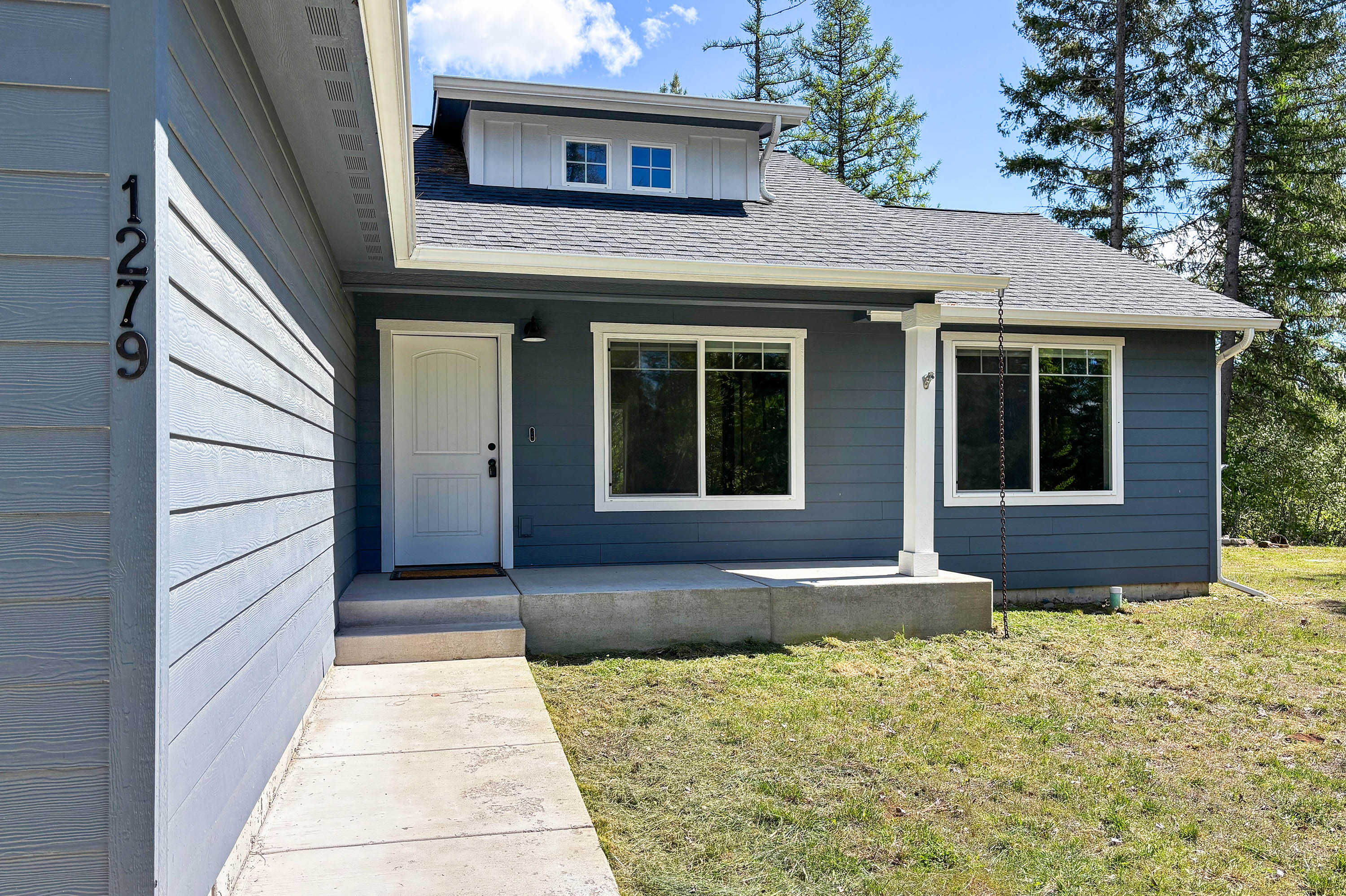 Sagle, Idaho, 83860, United States, 3 Bedrooms Bedrooms, ,2 BathroomsBathrooms,Residential,For Sale,1996409