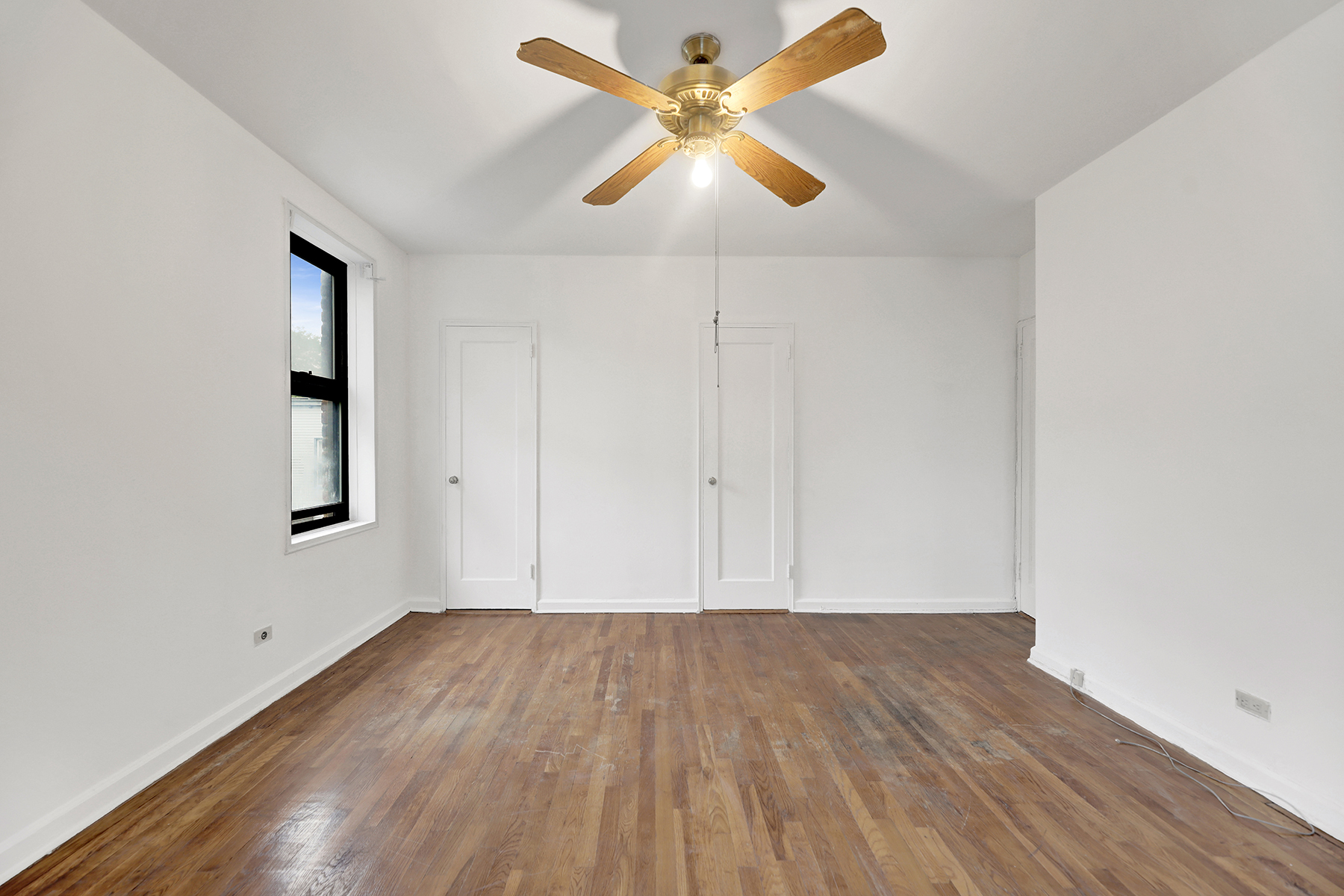 Brooklyn, New York, 11218, United States, 2 Bedrooms Bedrooms, ,1 BathroomBathrooms,Residential,For Sale,1836428