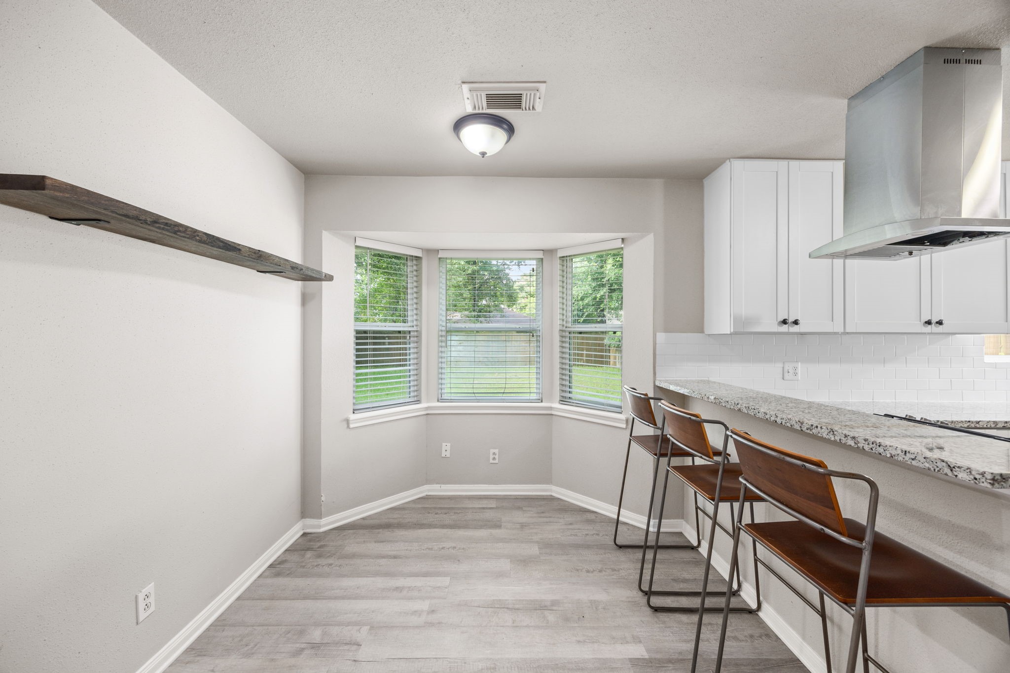  10647 Hazelhurst Drive - 物件實景