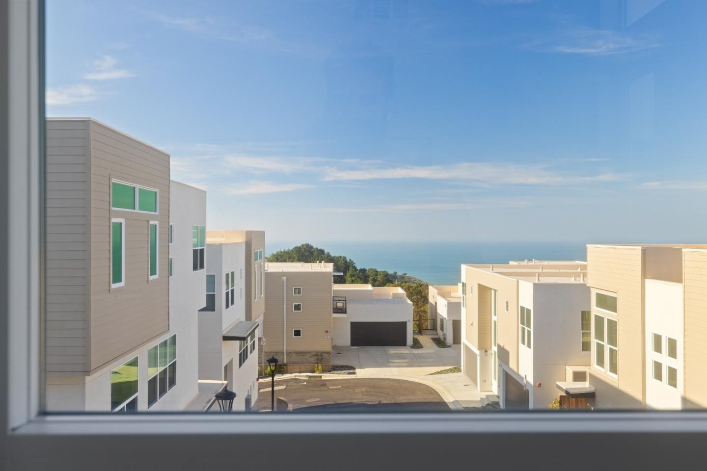 Pacifica, California, 94044, United States, 4 Bedrooms Bedrooms, ,4 BathroomsBathrooms,Residential,For Sale,2003276