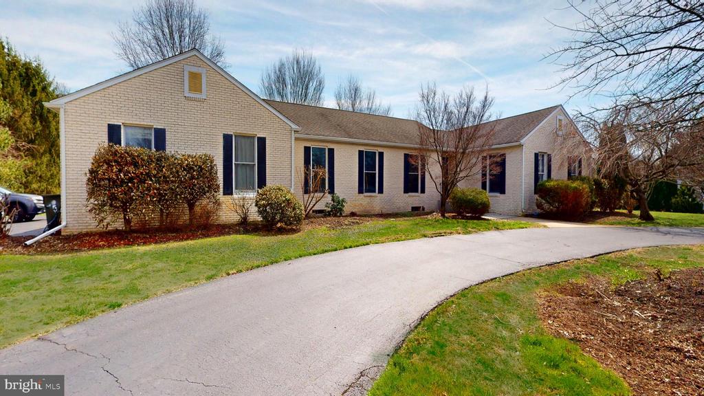 Lumberton, New Jersey, 08048, United States, 5 Bedrooms Bedrooms, ,4 BathroomsBathrooms,Residential,For Sale,2030815