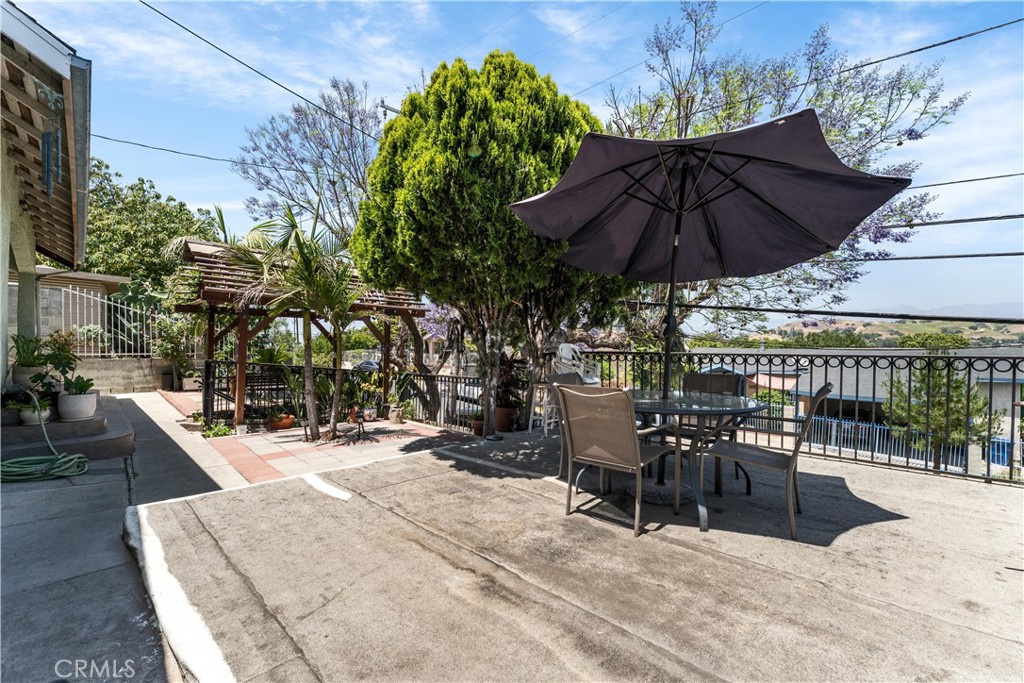Los Angeles, California, 90033, United States, 4 Bedrooms Bedrooms, ,2 BathroomsBathrooms,Residential,For Sale,1938411