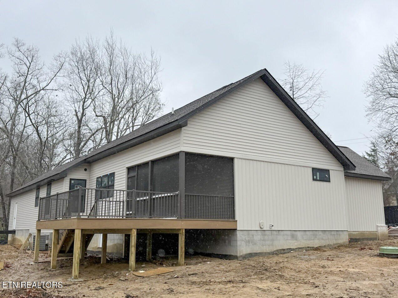 Crossville, Tennessee, 38558, United States, 3 Bedrooms Bedrooms, ,3 BathroomsBathrooms,Residential,For Sale,1998729