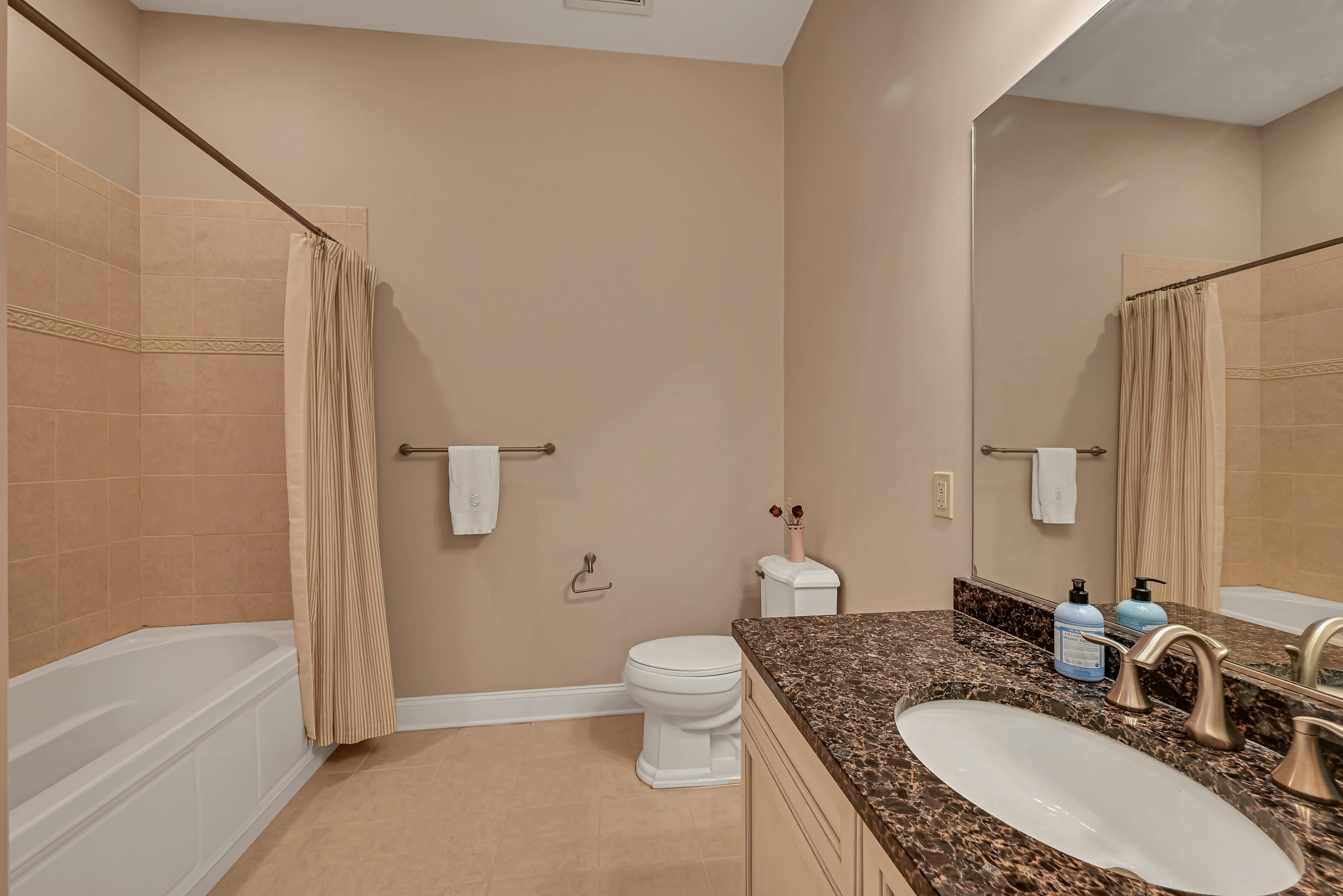  1112 The Plaza, Tenafly, NJ 07670 - 物件實景