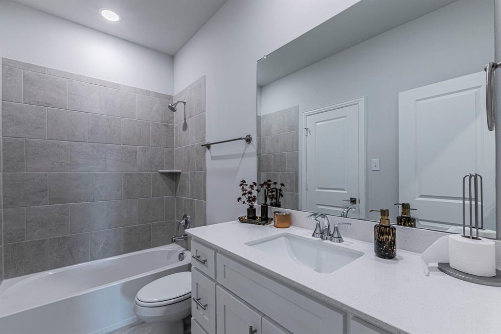 Anna, Texas, 75409, United States, 5 Bedrooms Bedrooms, ,4 BathroomsBathrooms,Residential,For Sale,2033214