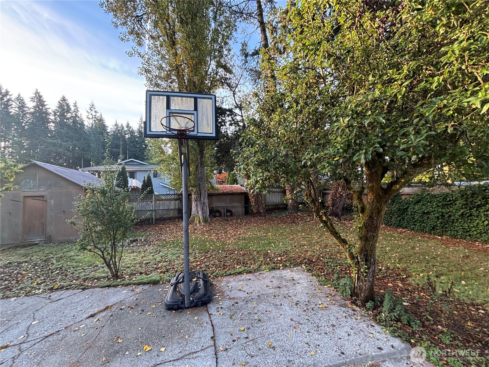 Shoreline, Washington, 89155, United States, 4 Bedrooms Bedrooms, ,2 BathroomsBathrooms,Residential,For Sale,1979502