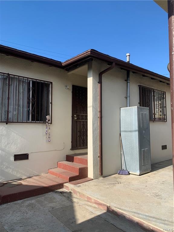 Los Angeles, California, 90063, United States, 5 Bedrooms Bedrooms, ,Residential,For Sale,1976841