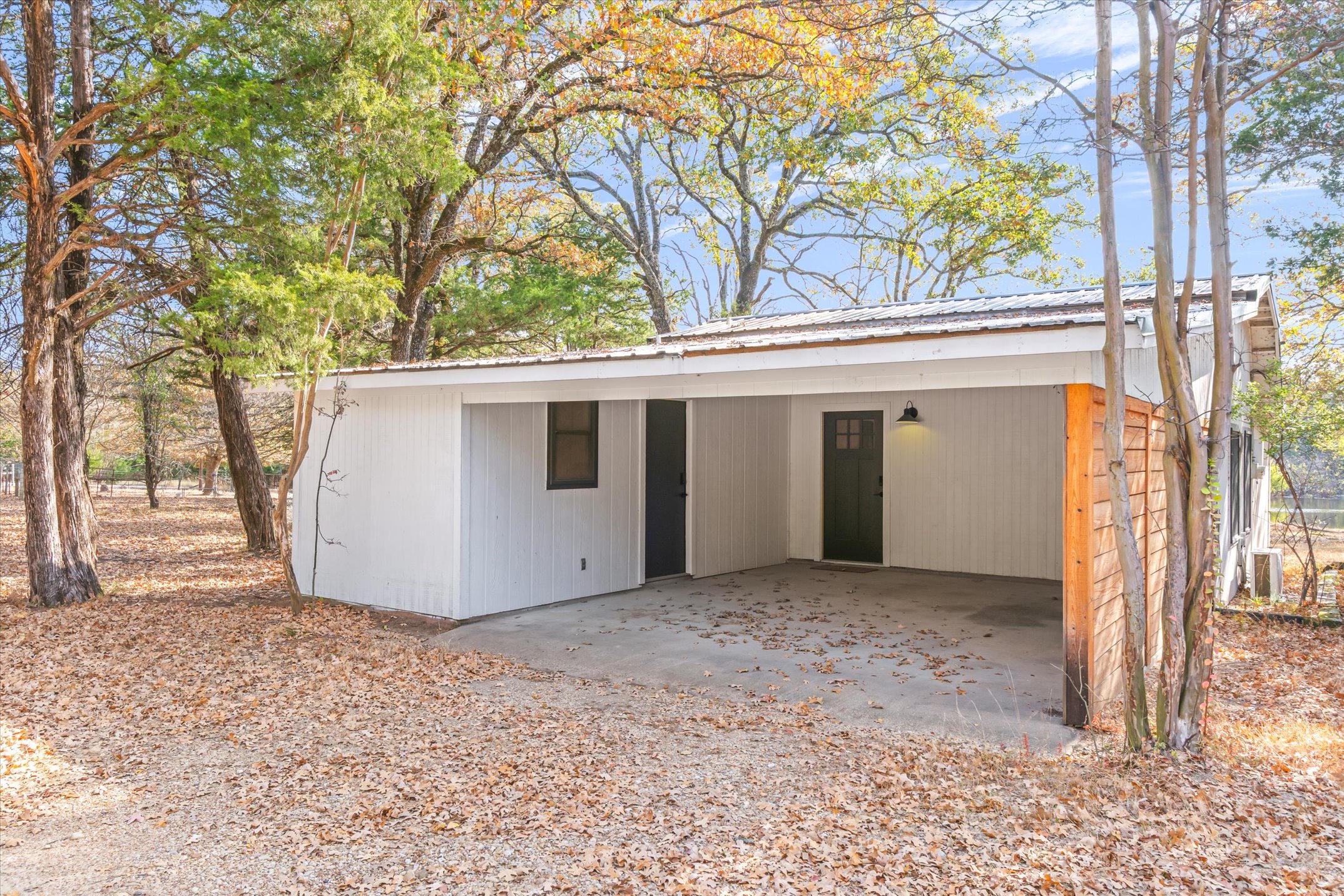 Wills Point, Texas, 75169, United States, 4 Bedrooms Bedrooms, ,4 BathroomsBathrooms,Residential,For Sale,1996475