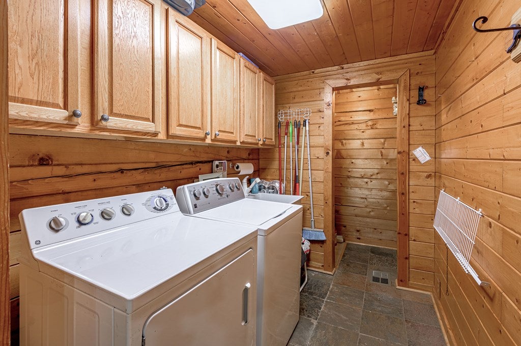 Nacogdoches, Texas, 75964, United States, 3 Bedrooms Bedrooms, ,2 BathroomsBathrooms,Residential,For Sale,1753235