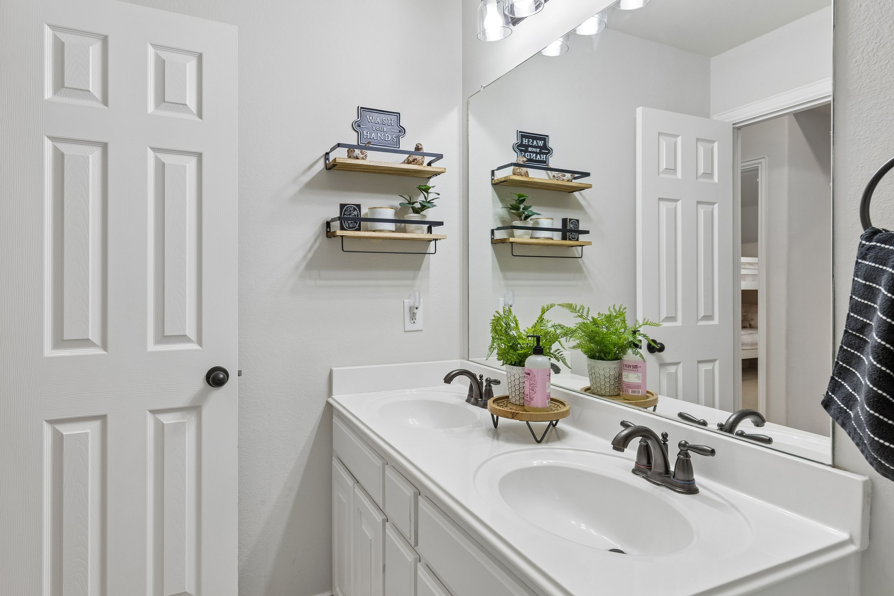  A Home That Connects You to Trail, Nature, and Everyday Ease - 物件實景