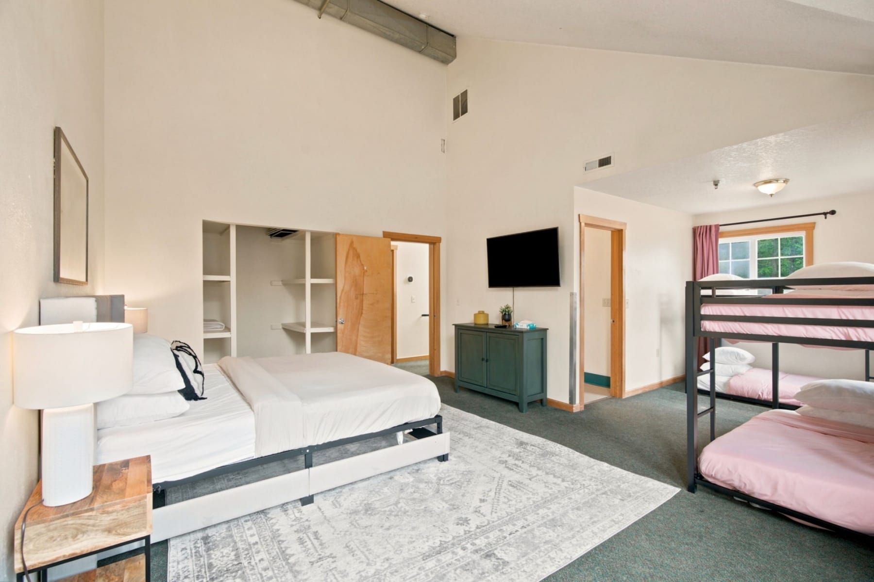  93732 E Highway 26 Government Camp, OR 97028 - 物件實景