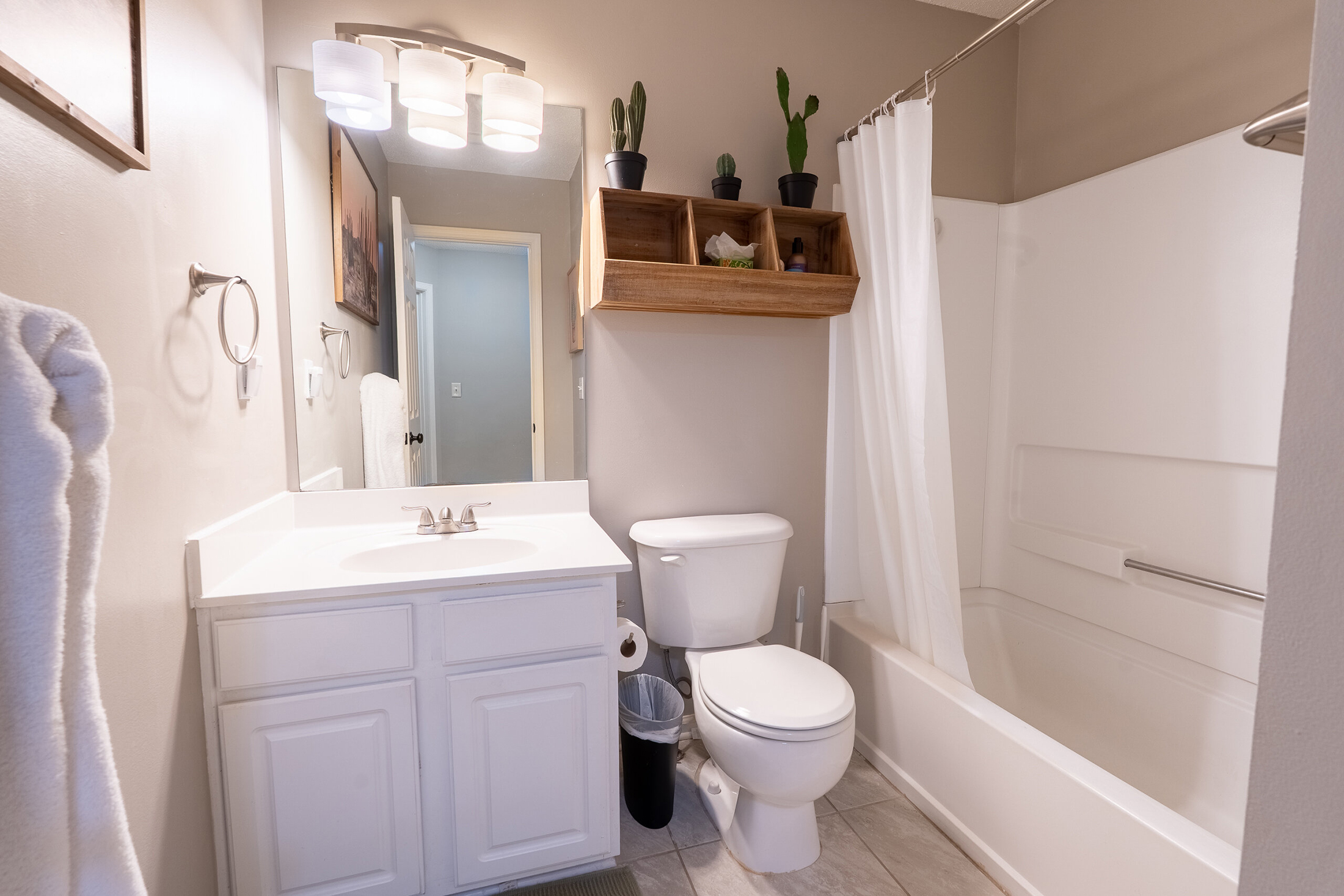  Beautifully Updated Townhome in Desirable Windward/Deerfield Area of Alpharetta - 物件實景