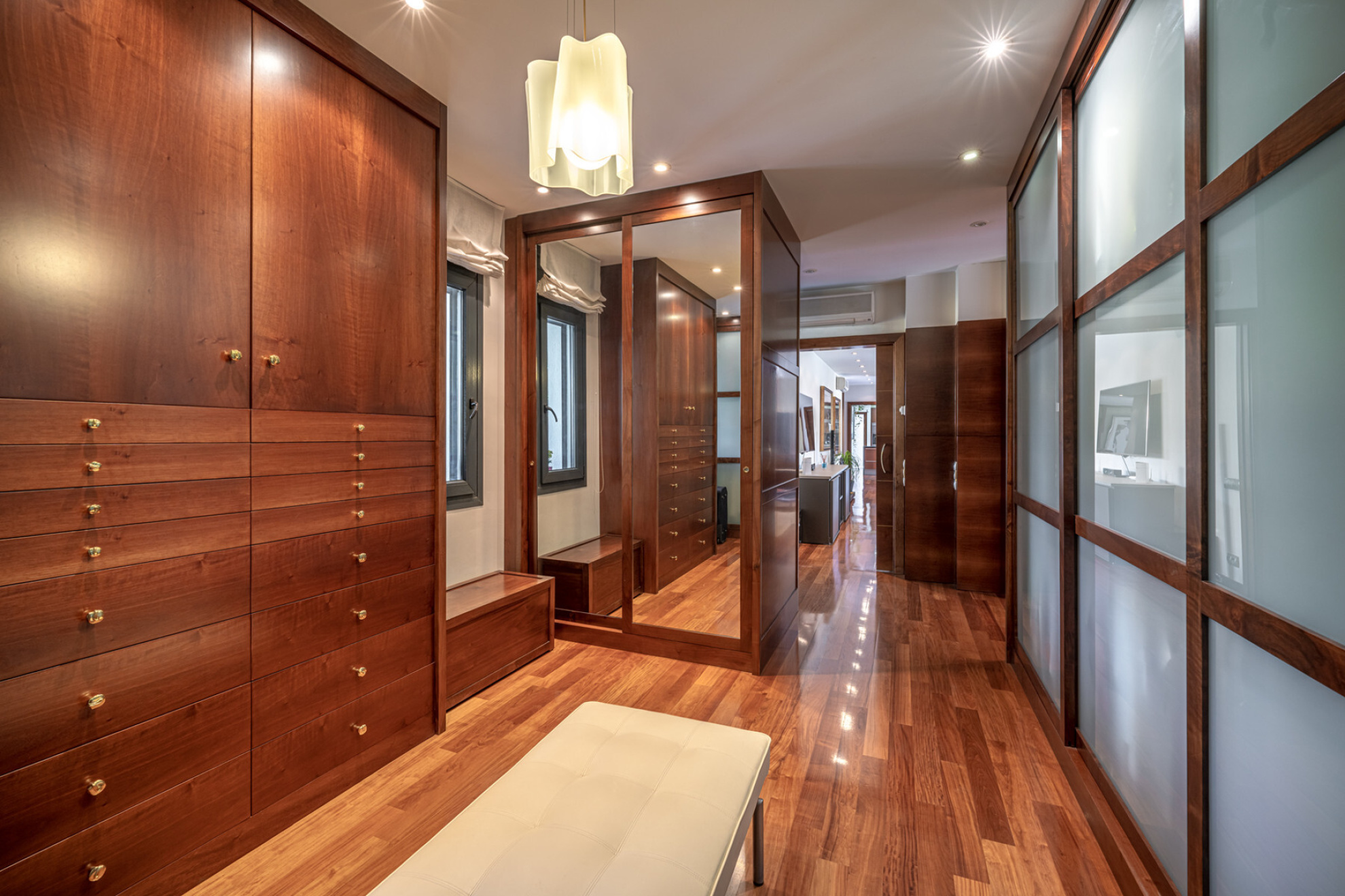  Extraordinary property with two separate houses in a privileged location - 物件實景