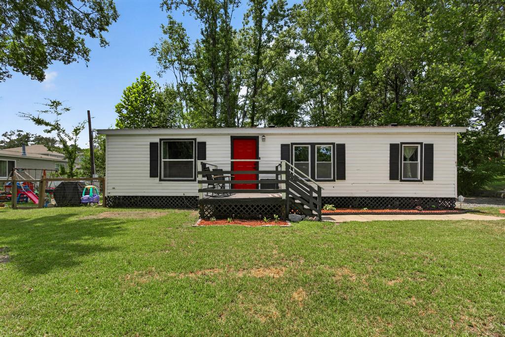 Marvin St, Callahan, FL 32011