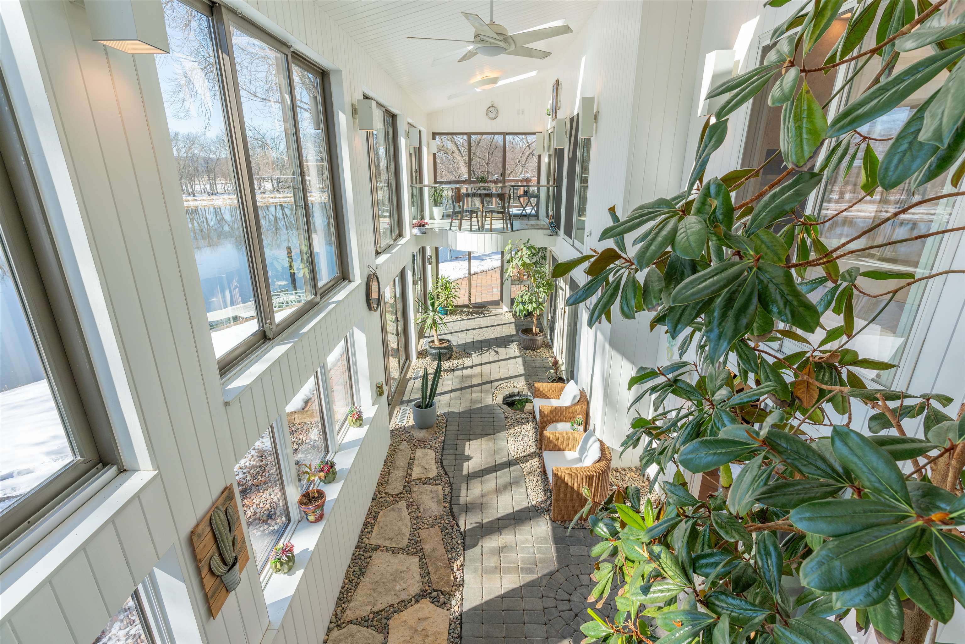 La Crosse, Wisconsin, 54601, United States, 4 Bedrooms Bedrooms, ,5 BathroomsBathrooms,Residential,For Sale,2049360