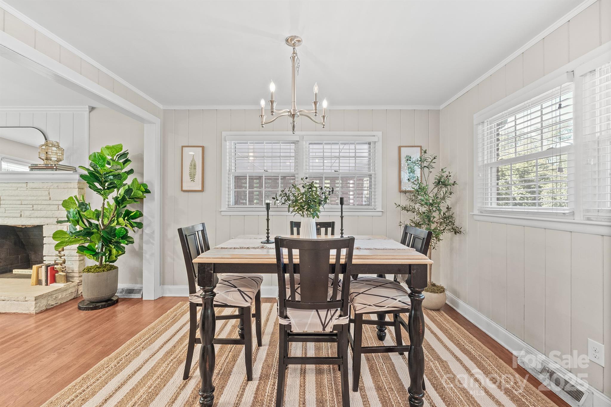 Charlotte, North Carolina, 28210, United States, 3 Bedrooms Bedrooms, ,2 BathroomsBathrooms,Residential,For Sale,1950475