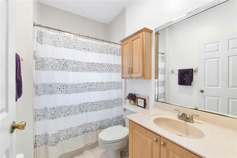 Davie, Florida, 33325, United States, 4 Bedrooms Bedrooms, ,3 BathroomsBathrooms,Residential,For Sale,1837198