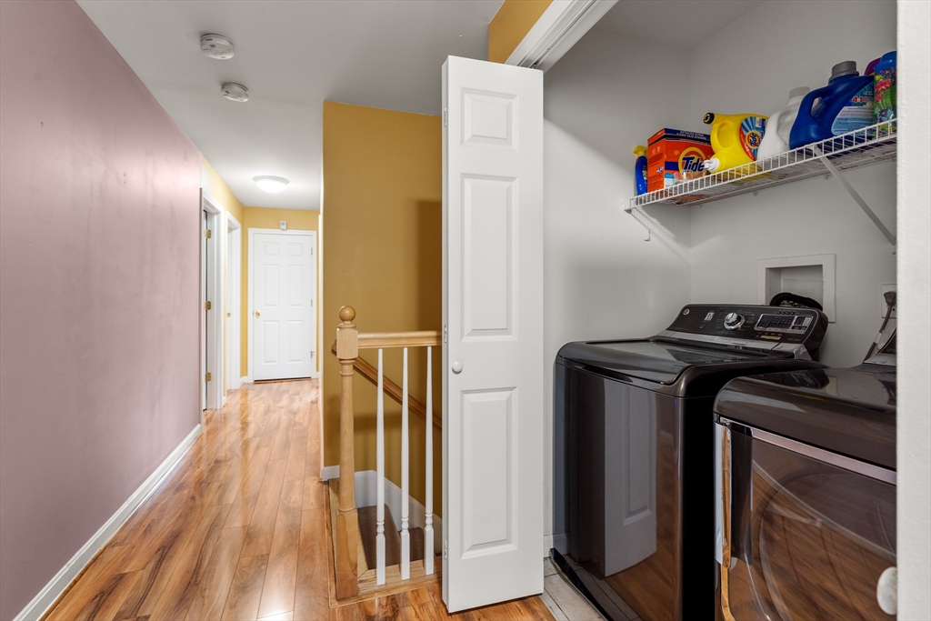 Chelmsford, Massachusetts, 01824, United States, 4 Bedrooms Bedrooms, ,3 BathroomsBathrooms,Residential,For Sale,1939312