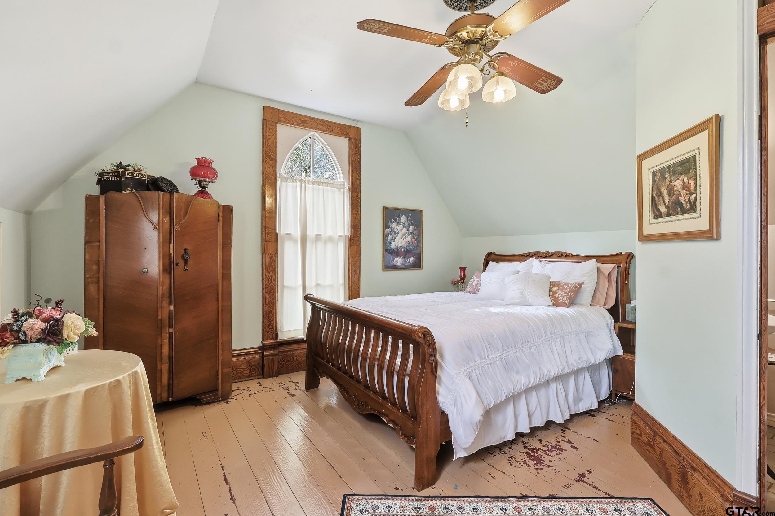 Pittsburg, Texas, 75686, United States, 6 Bedrooms Bedrooms, ,8 BathroomsBathrooms,Residential,For Sale,2005846