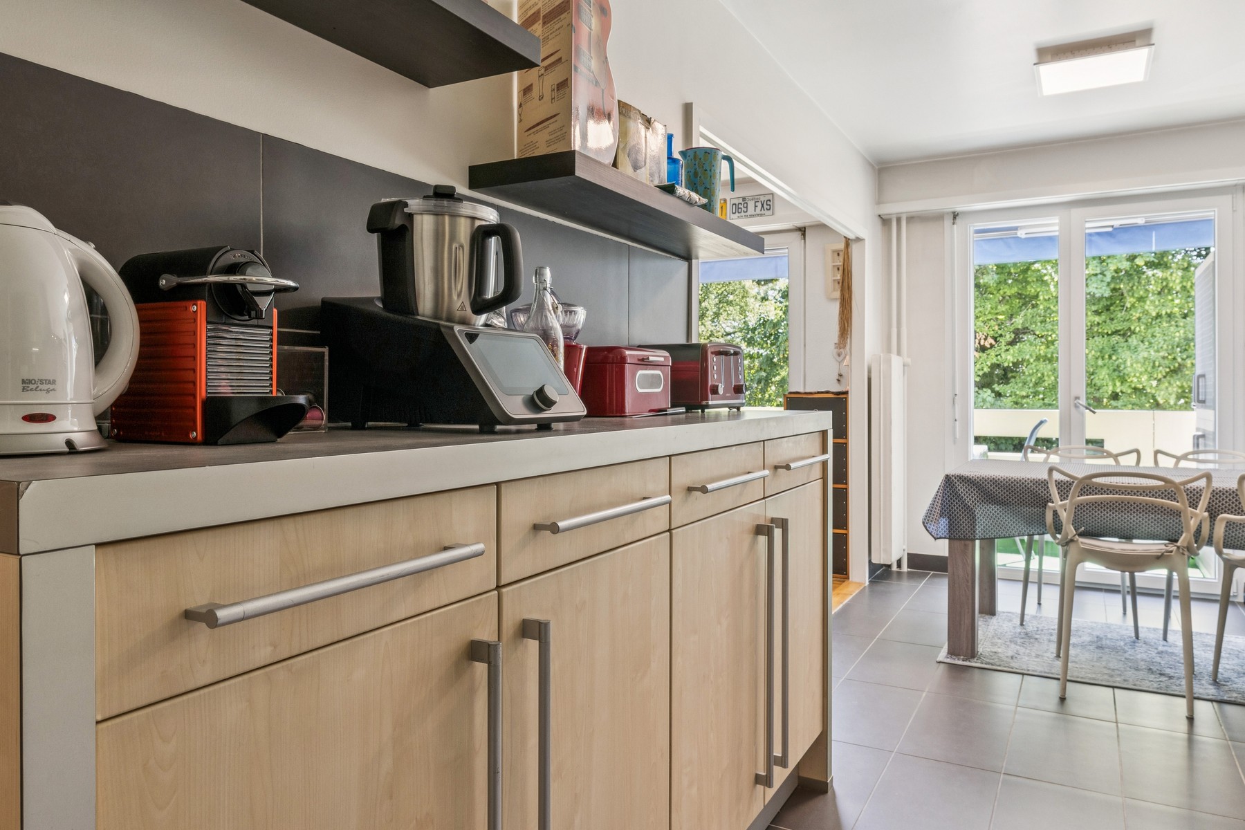  OPPORTUNITY: SPACIOUS, BRIGHT 3-ROOM APARTMENT SURROUNDED BY GREENERY - 物件實景