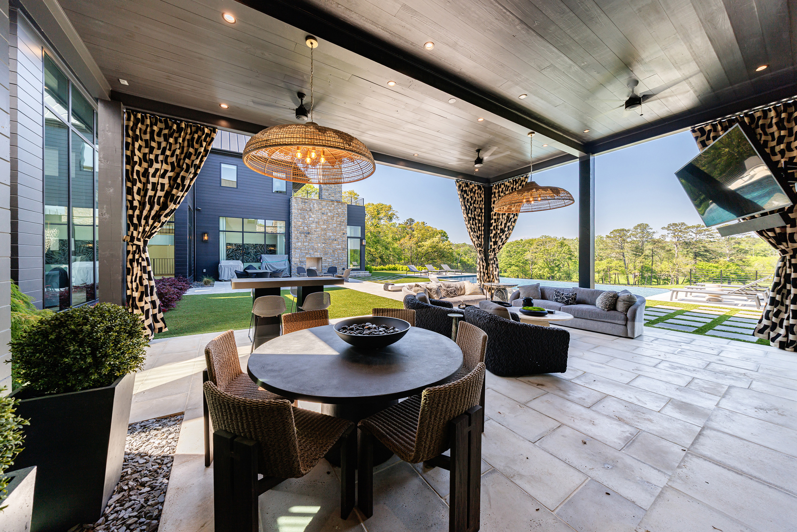  Stunning Milton Estate with Barn and Greenhouse on 50+/- Private Acres - 物件實景