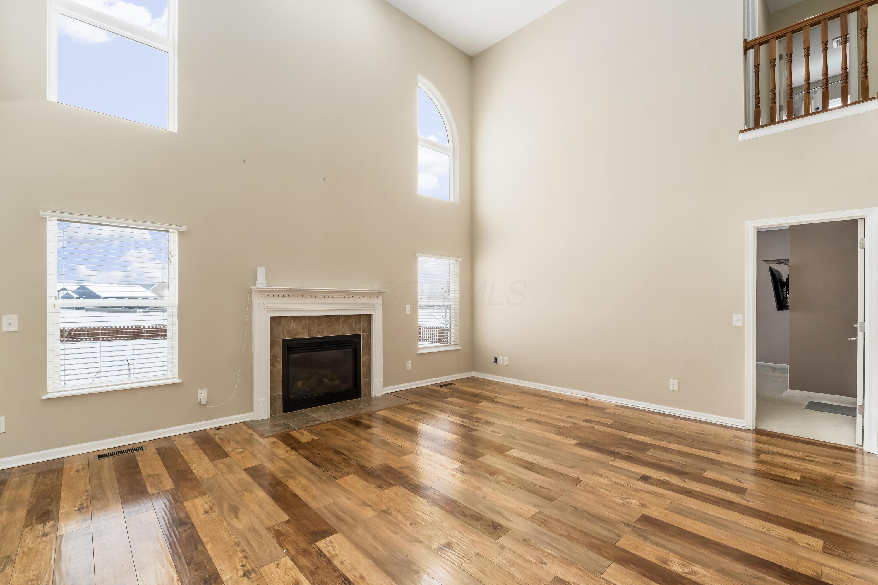 Granville, Ohio, 43023, United States, 5 Bedrooms Bedrooms, ,4 BathroomsBathrooms,Residential,For Sale,2003163