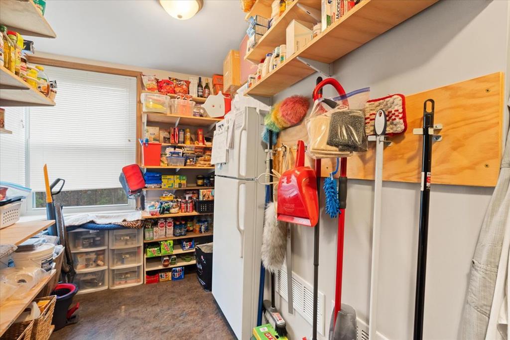 Cohutta, Georgia, 30710, United States, 3 Bedrooms Bedrooms, ,4 BathroomsBathrooms,Residential,For Sale,1998890