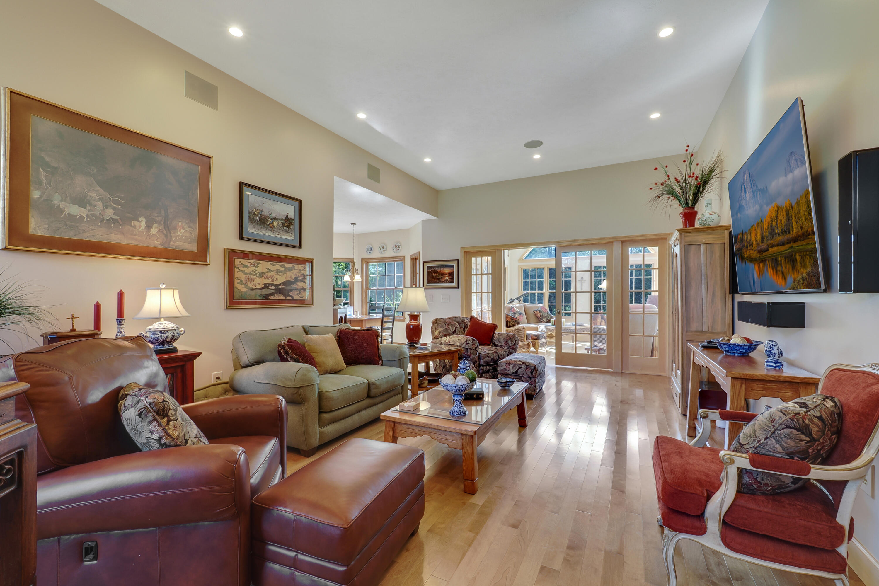 Hessel, Michigan, 49745, United States, 7 Bedrooms Bedrooms, ,3 BathroomsBathrooms,Residential,For Sale,1754020