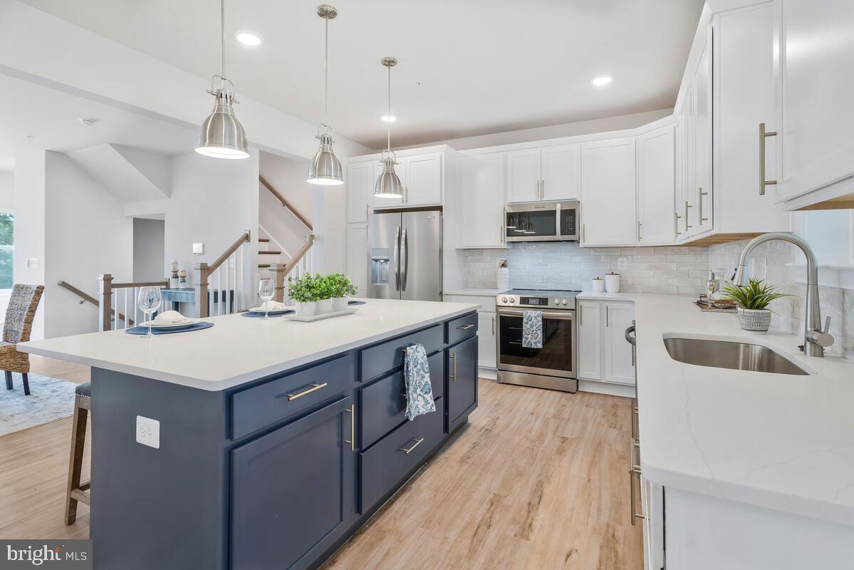 Annapolis, Maryland, 21403, United States, 4 Bedrooms Bedrooms, ,3 BathroomsBathrooms,Residential,For Sale,1877456