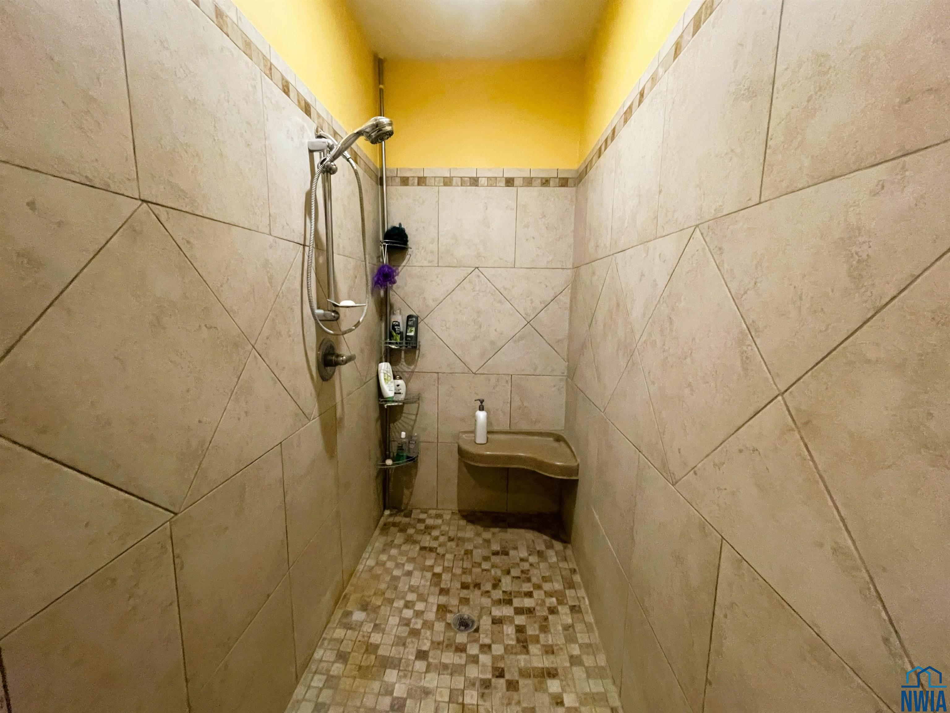 Sioux City, Iowa, 51103, United States, 4 Bedrooms Bedrooms, ,3 BathroomsBathrooms,Residential,For Sale,1975757